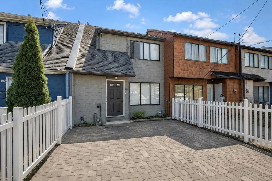 182 Arlington Place