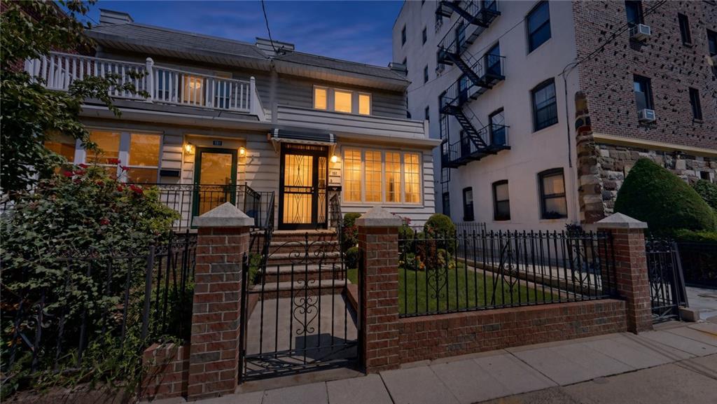 181 Marine Avenue