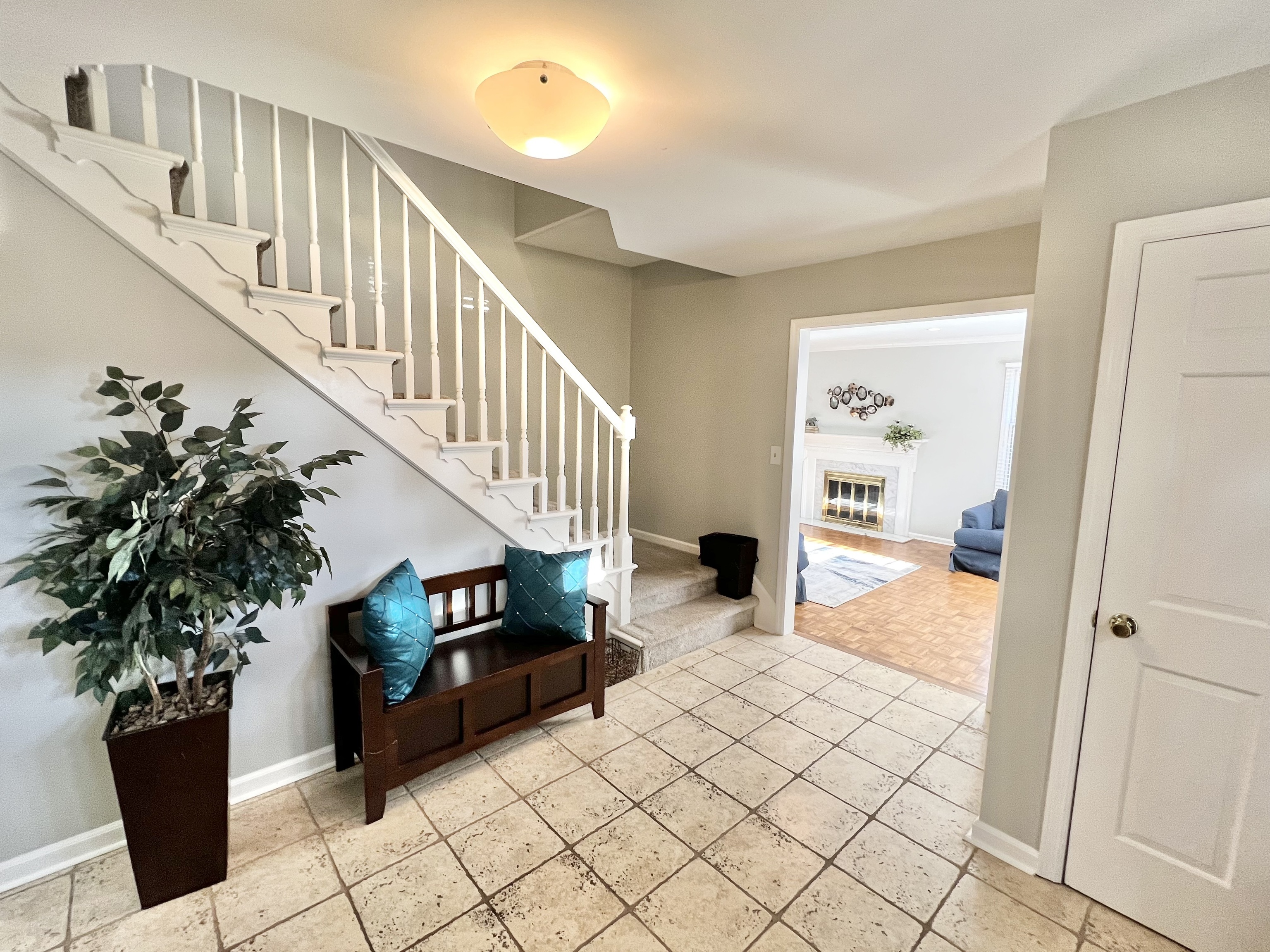 9045 Kirkham Court