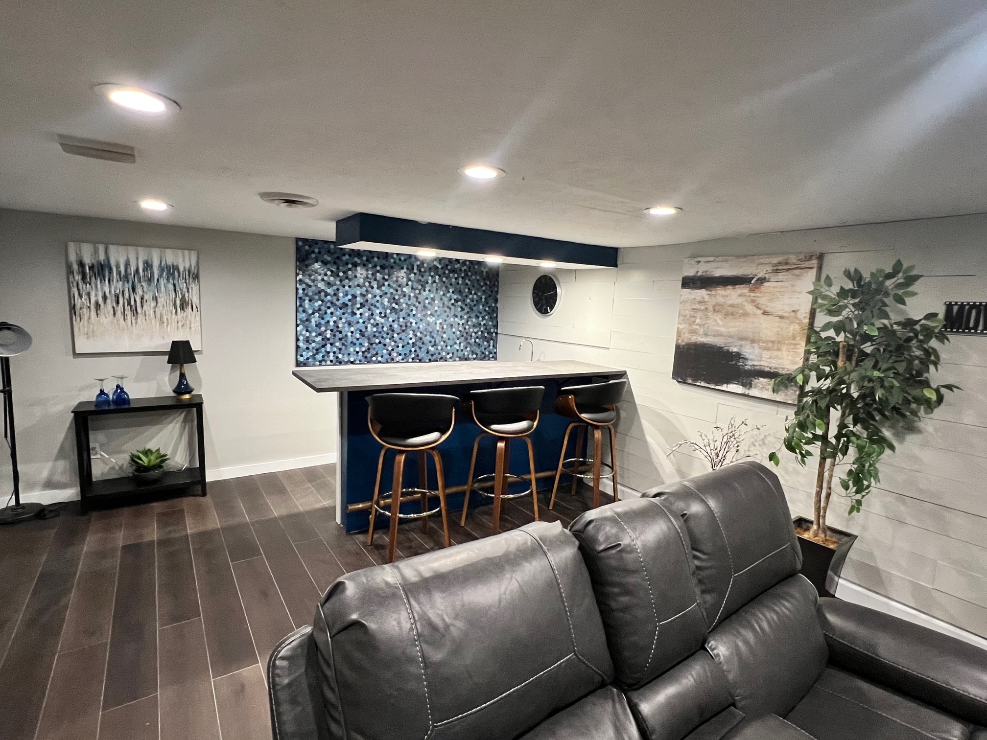 9045 Kirkham Court