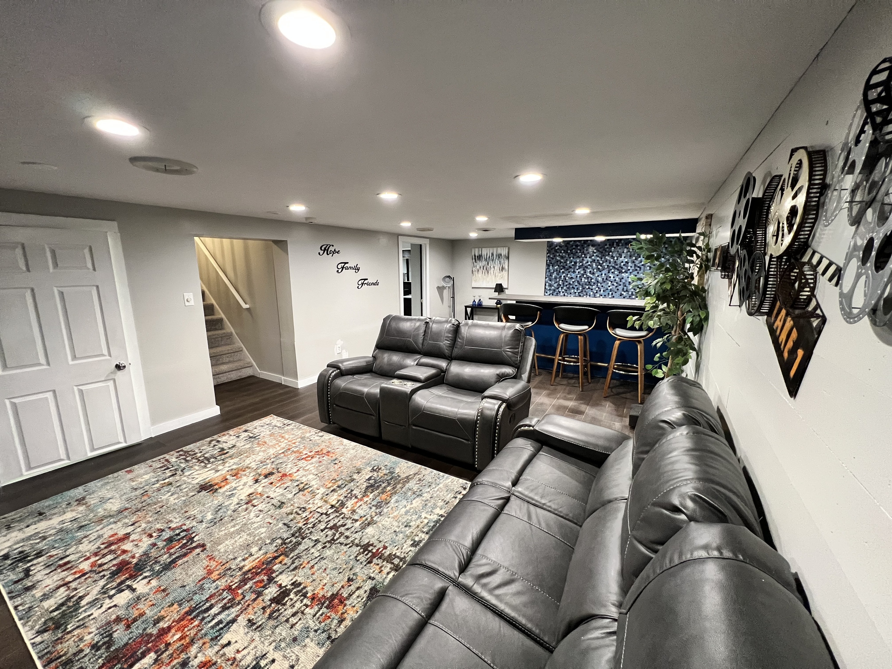 9045 Kirkham Court