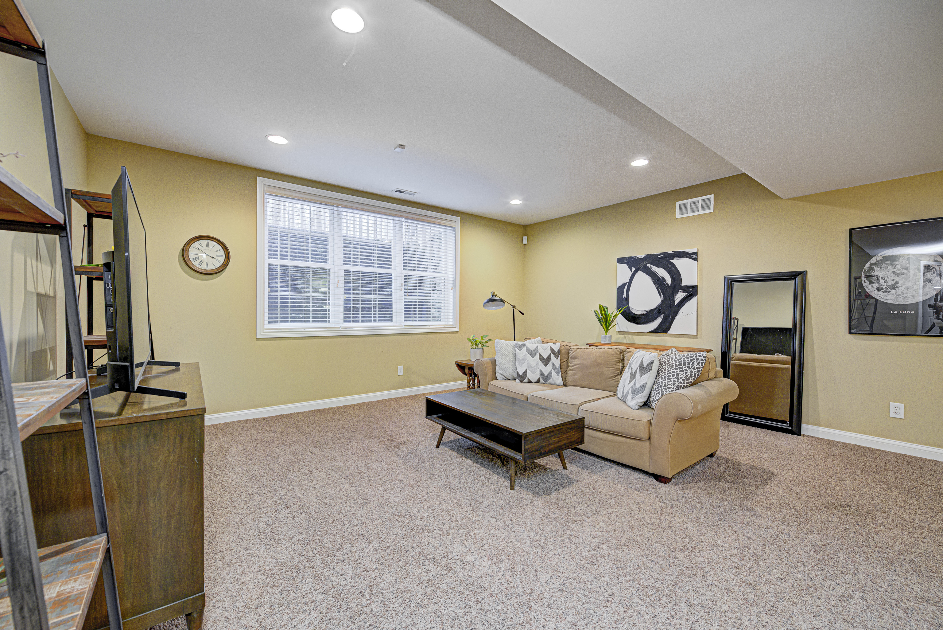 6615 Royal Oakland Drive