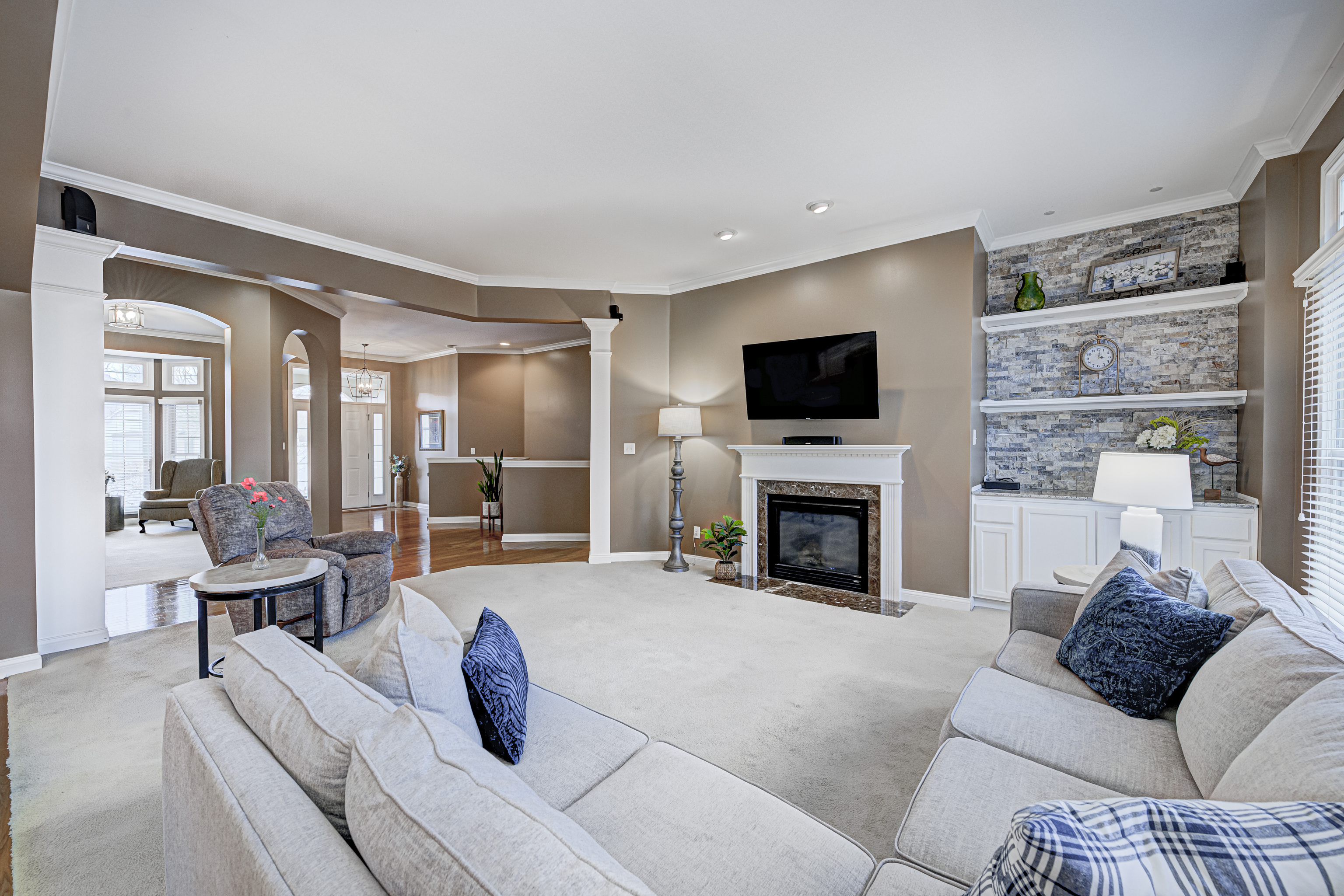 6615 Royal Oakland Drive