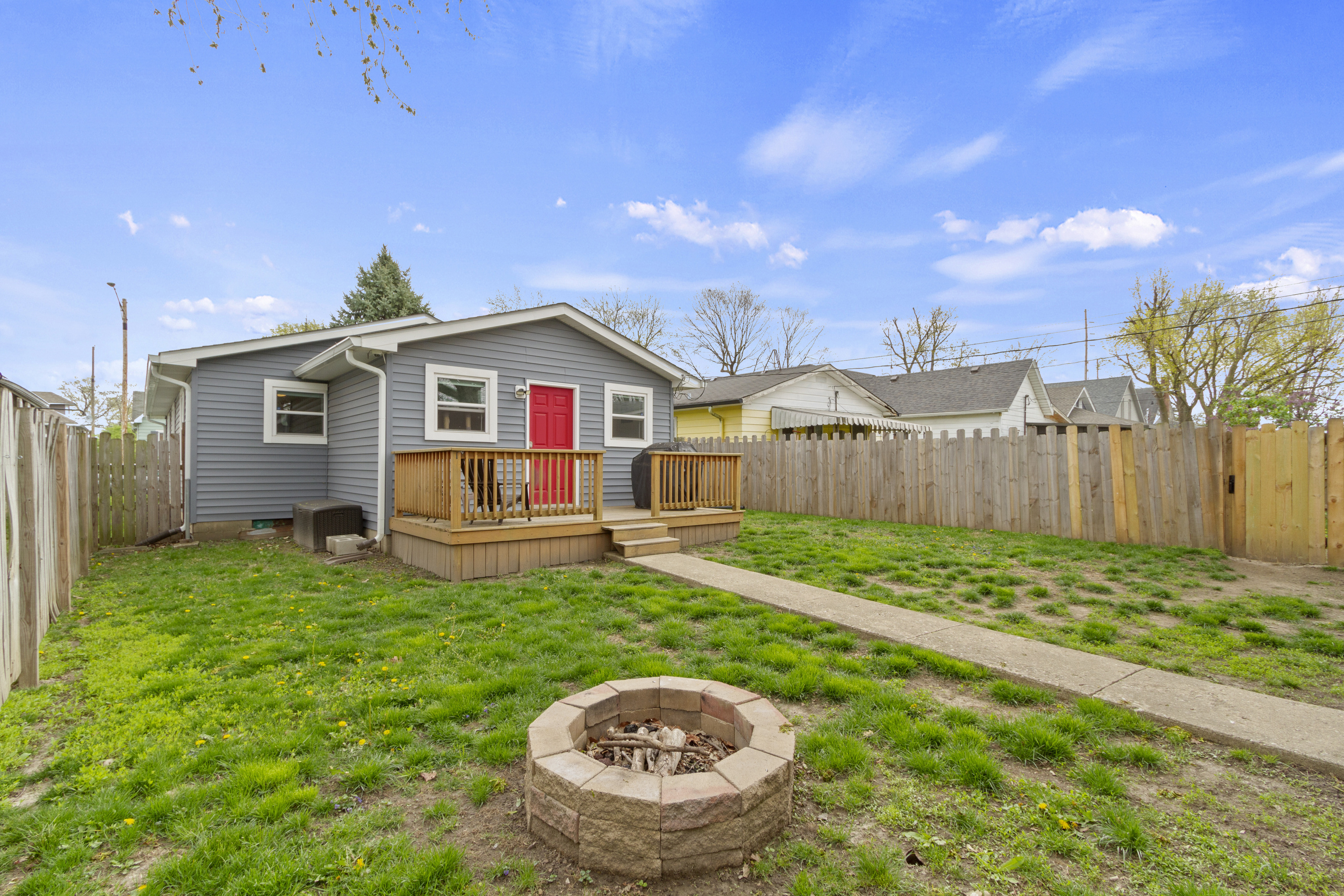 2142 Ringgold Avenue