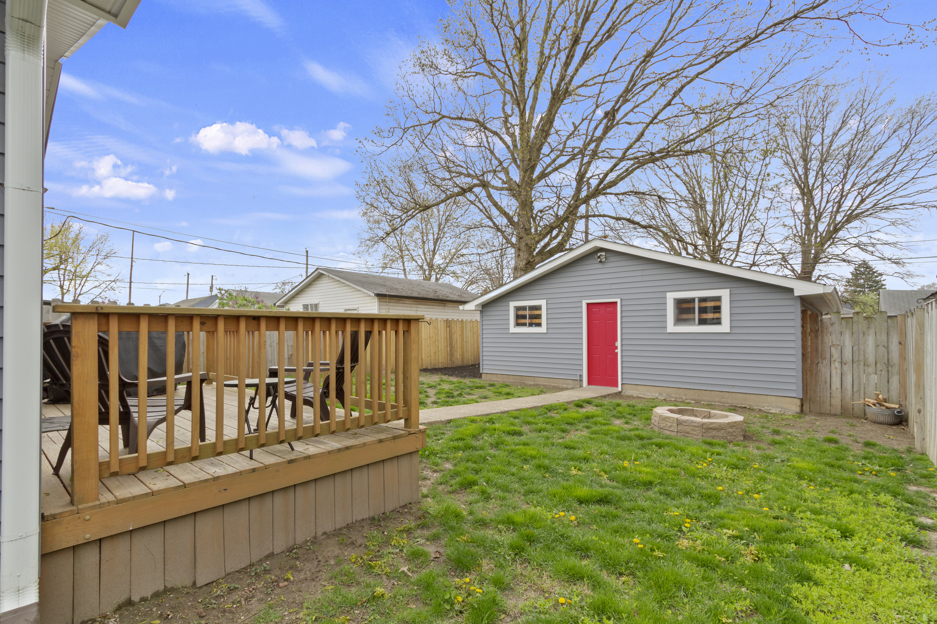 2142 Ringgold Avenue