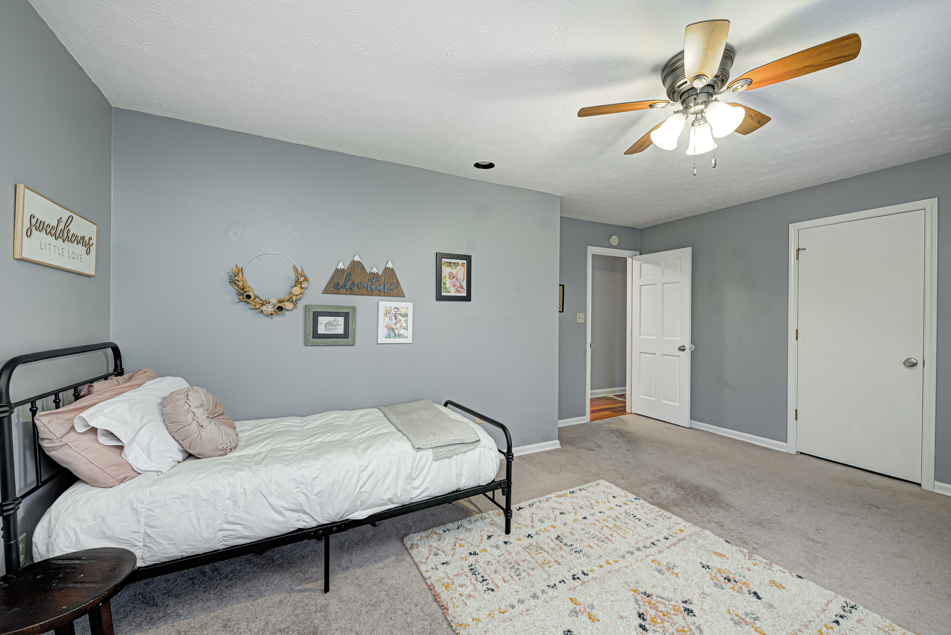 6080 Redcoach Lane