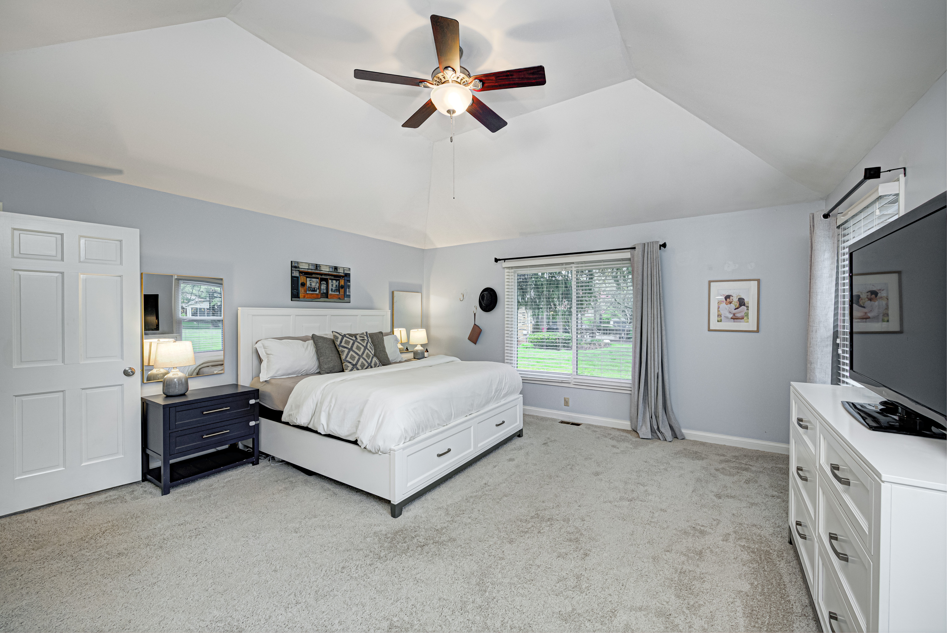 6080 Redcoach Lane