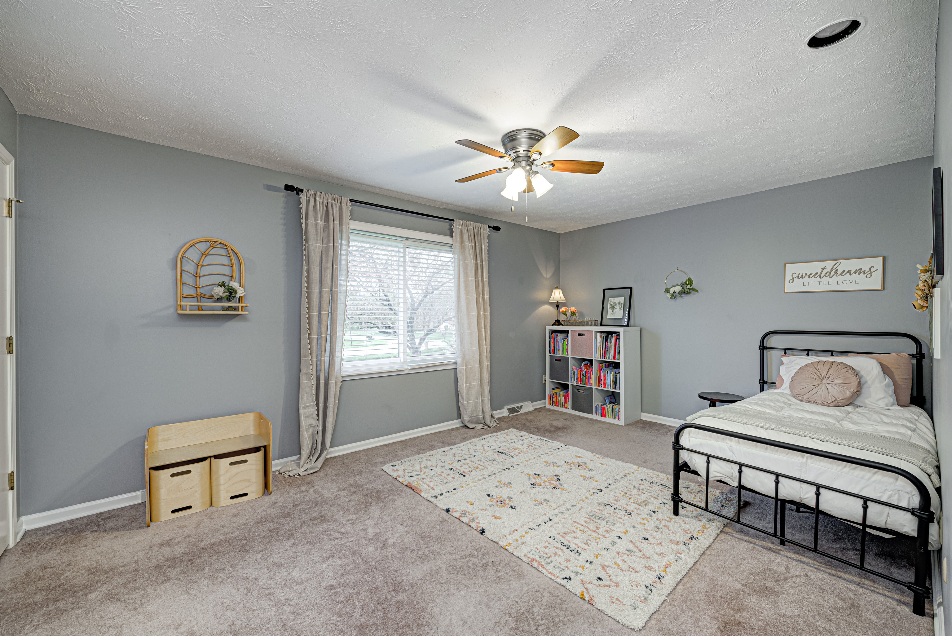 6080 Redcoach Lane
