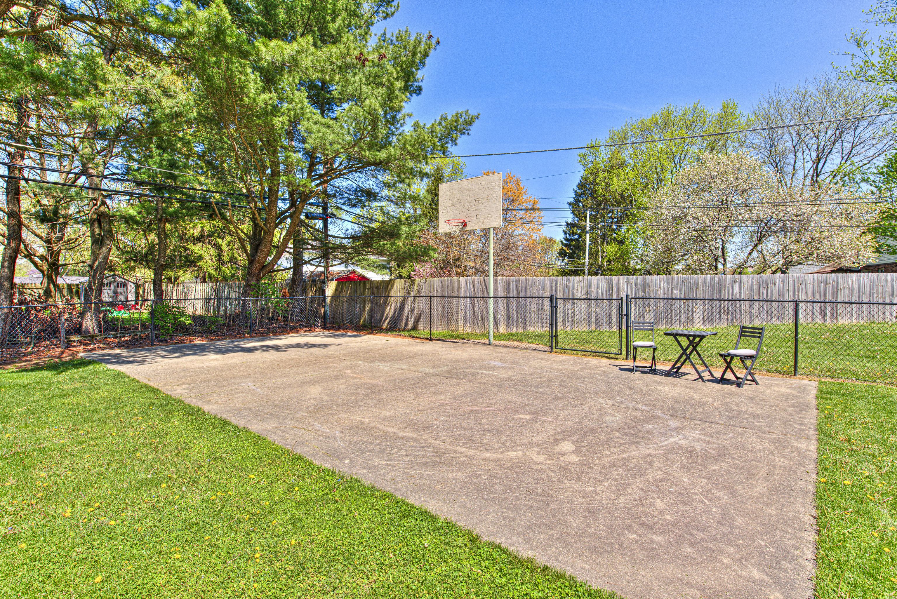6080 Redcoach Lane