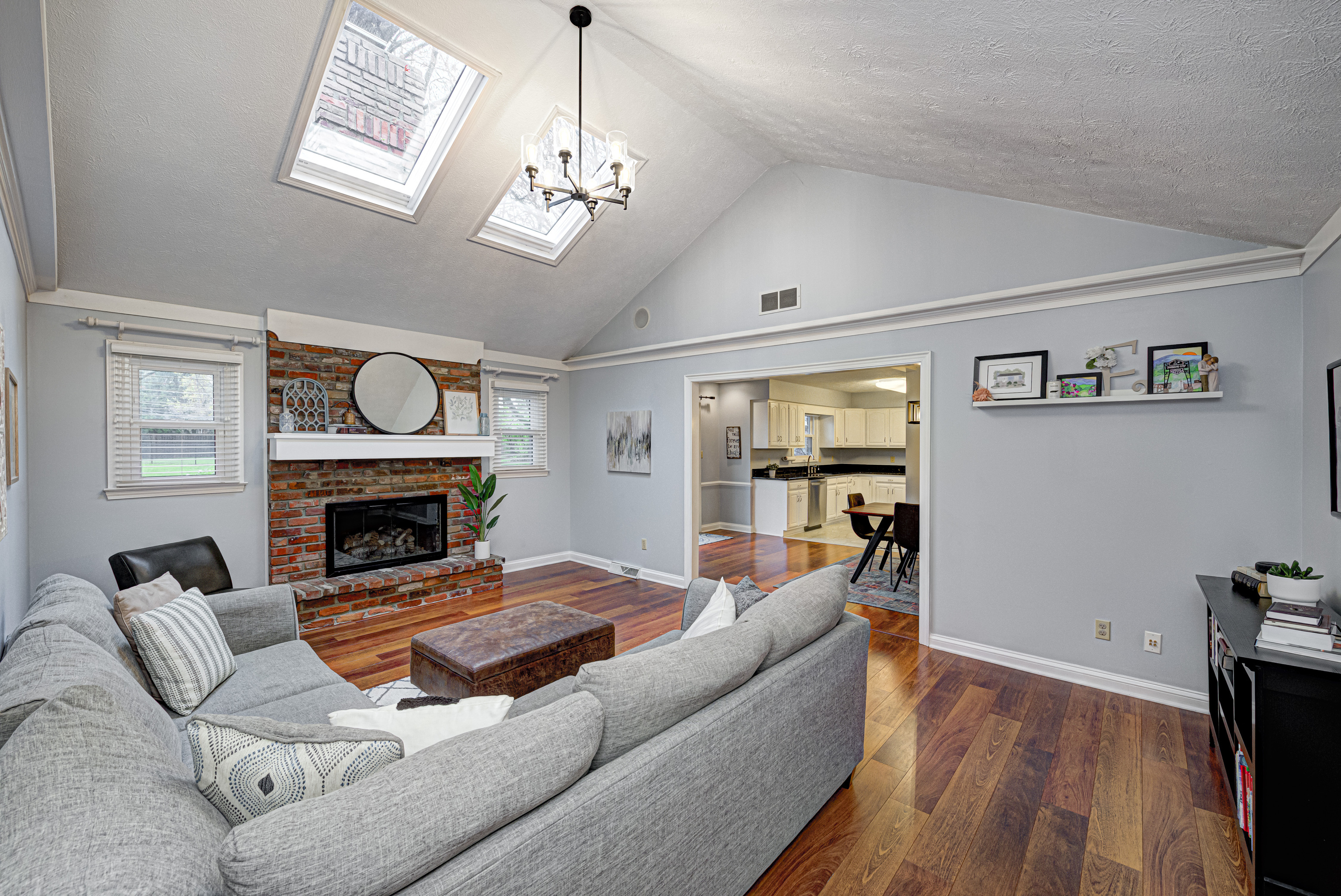 6080 Redcoach Lane