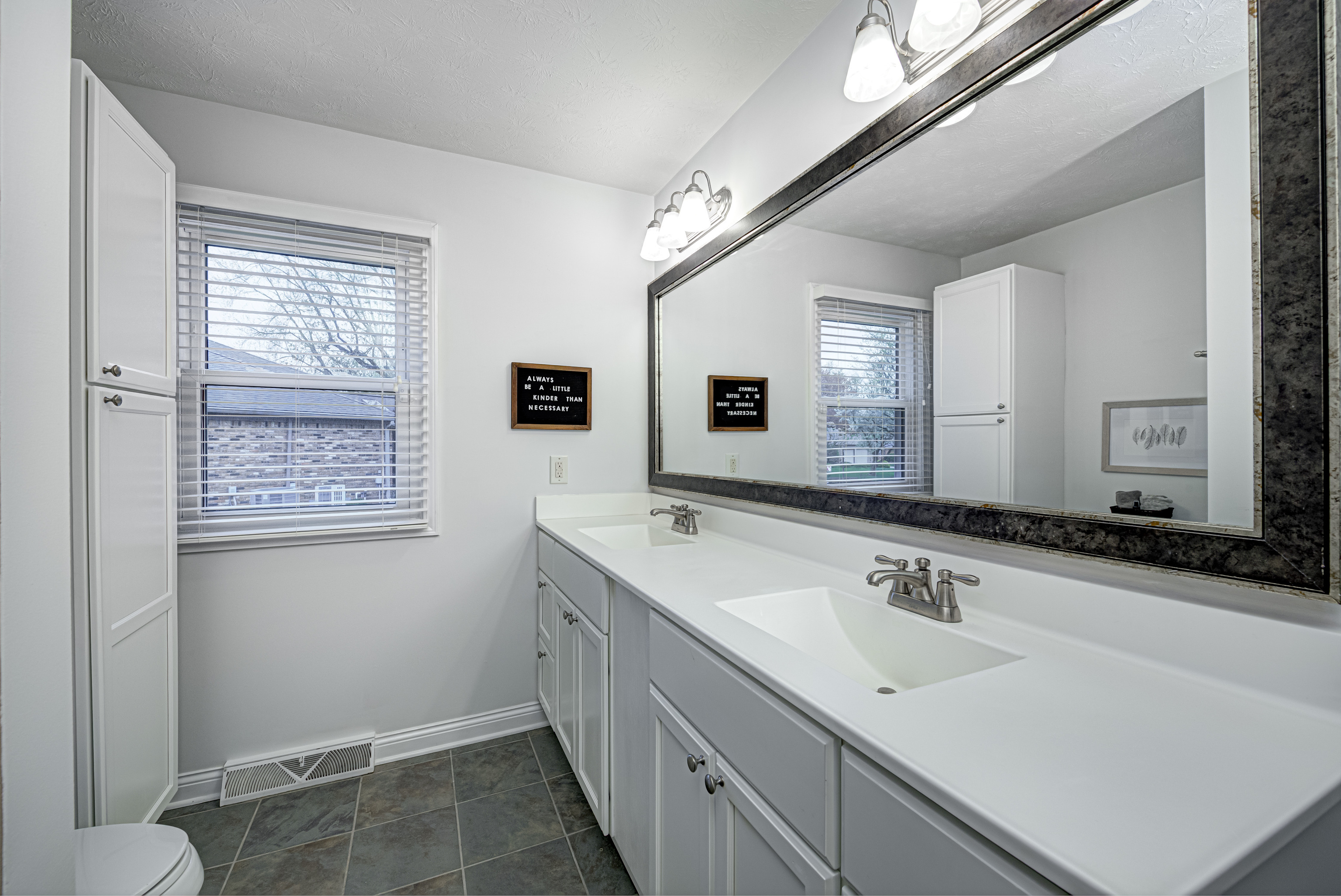 6080 Redcoach Lane