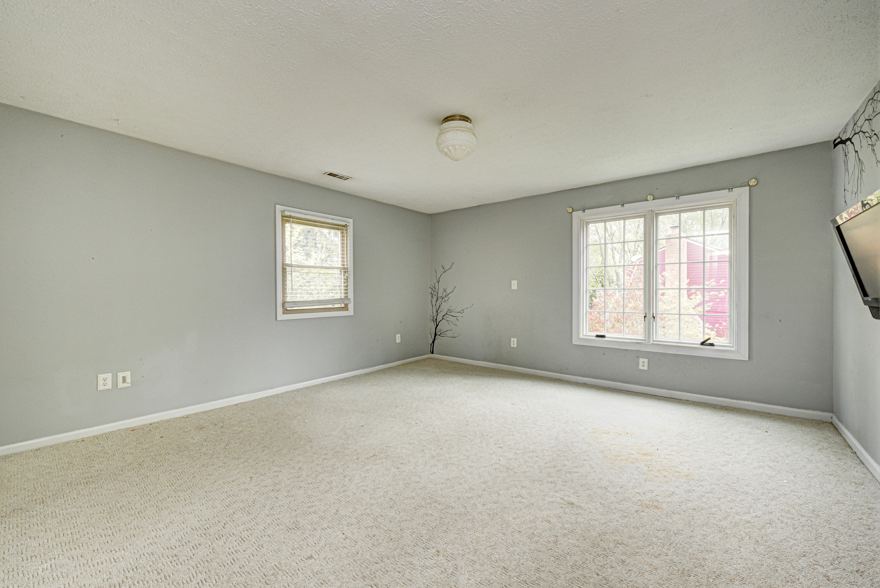 304 Sassafras Circle