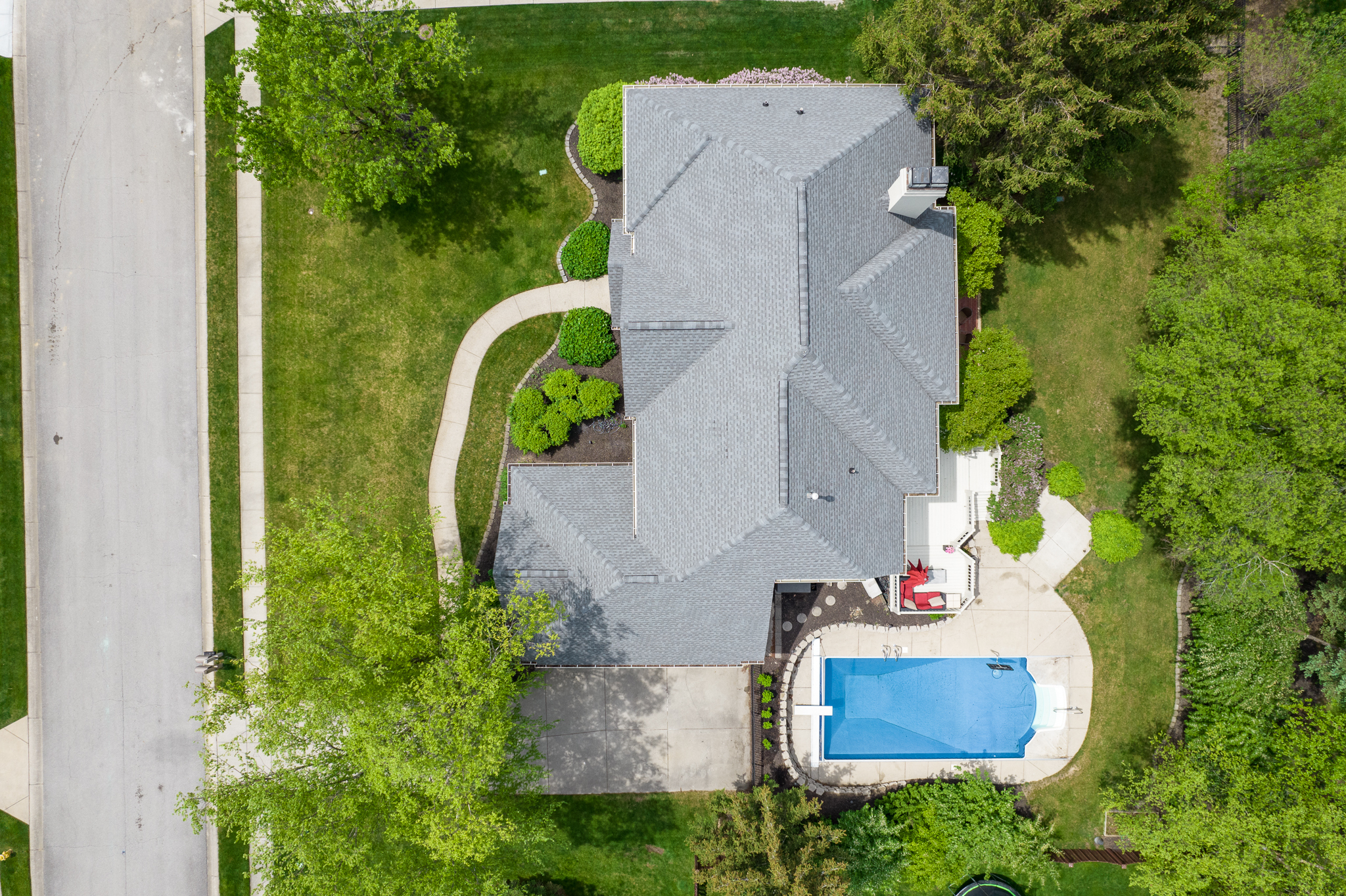 910 Twelve Oaks