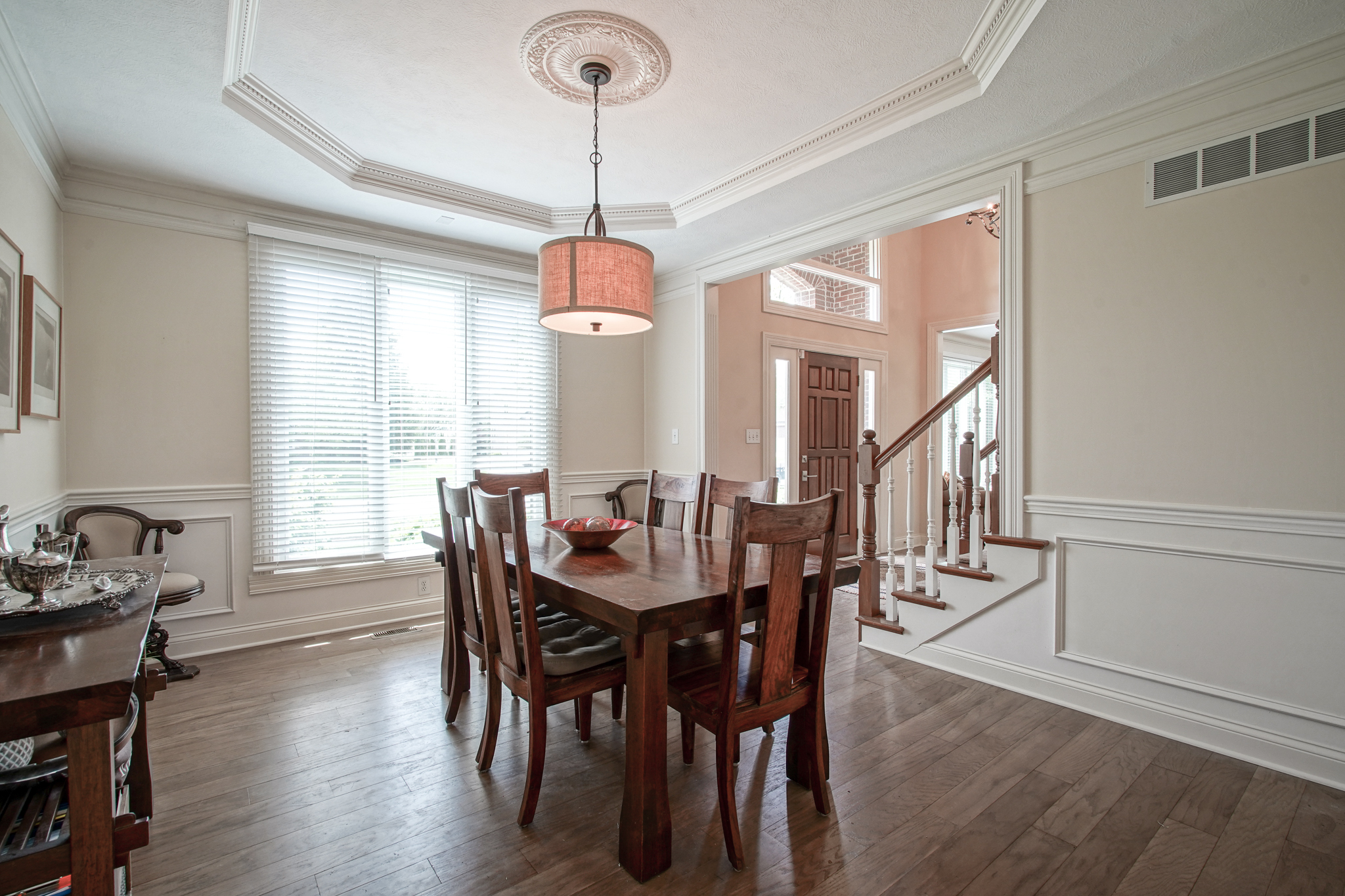 910 Twelve Oaks
