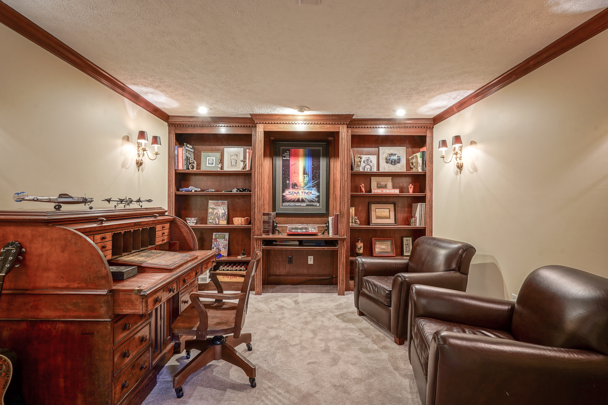 910 Twelve Oaks