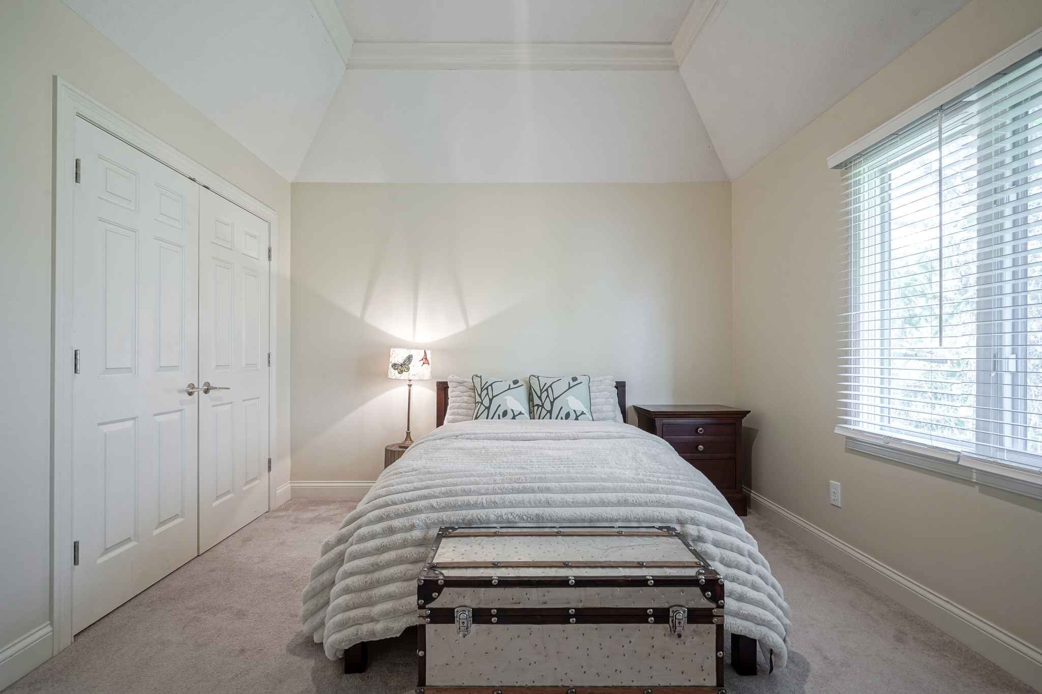 910 Twelve Oaks