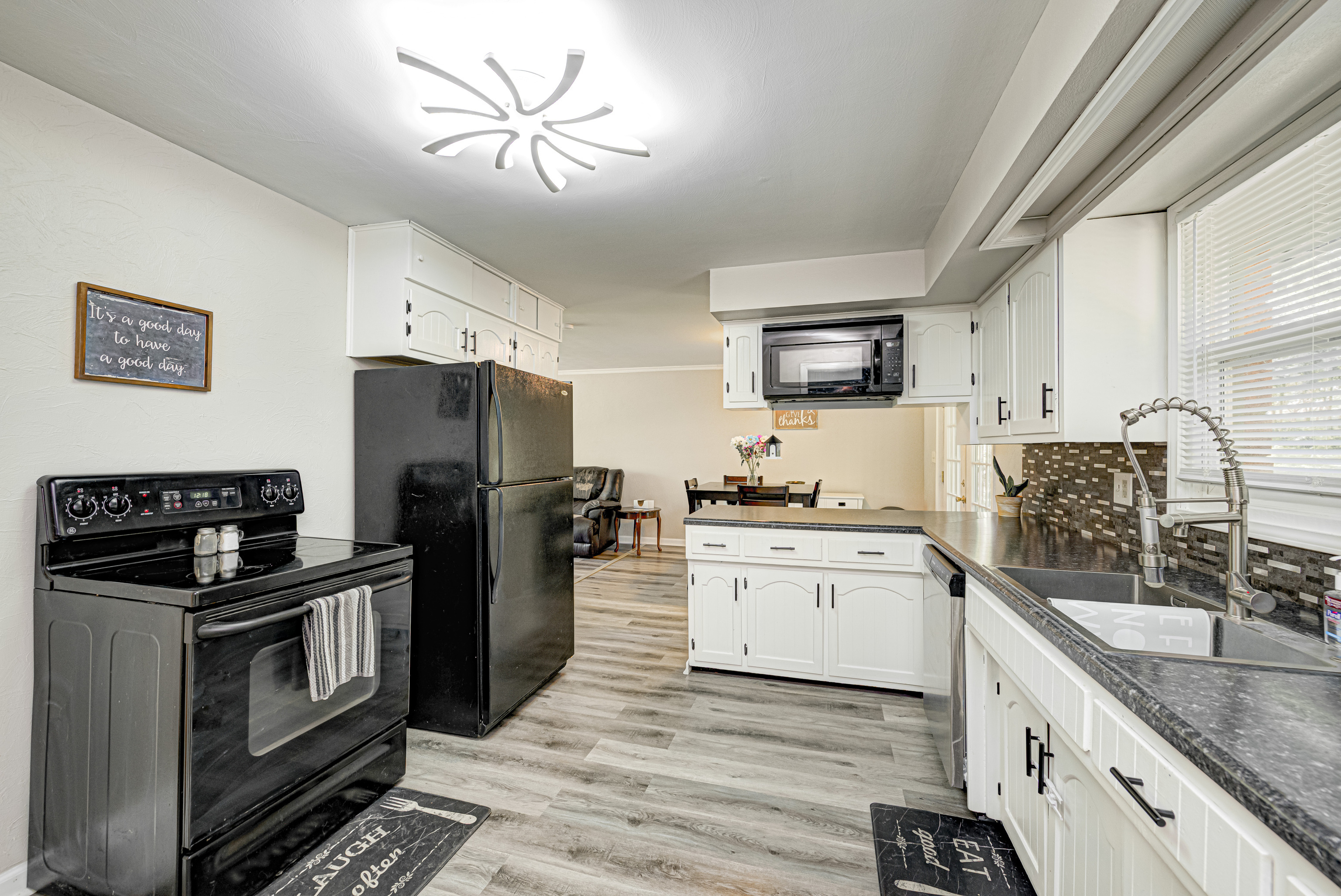 1333 N Nursery Road