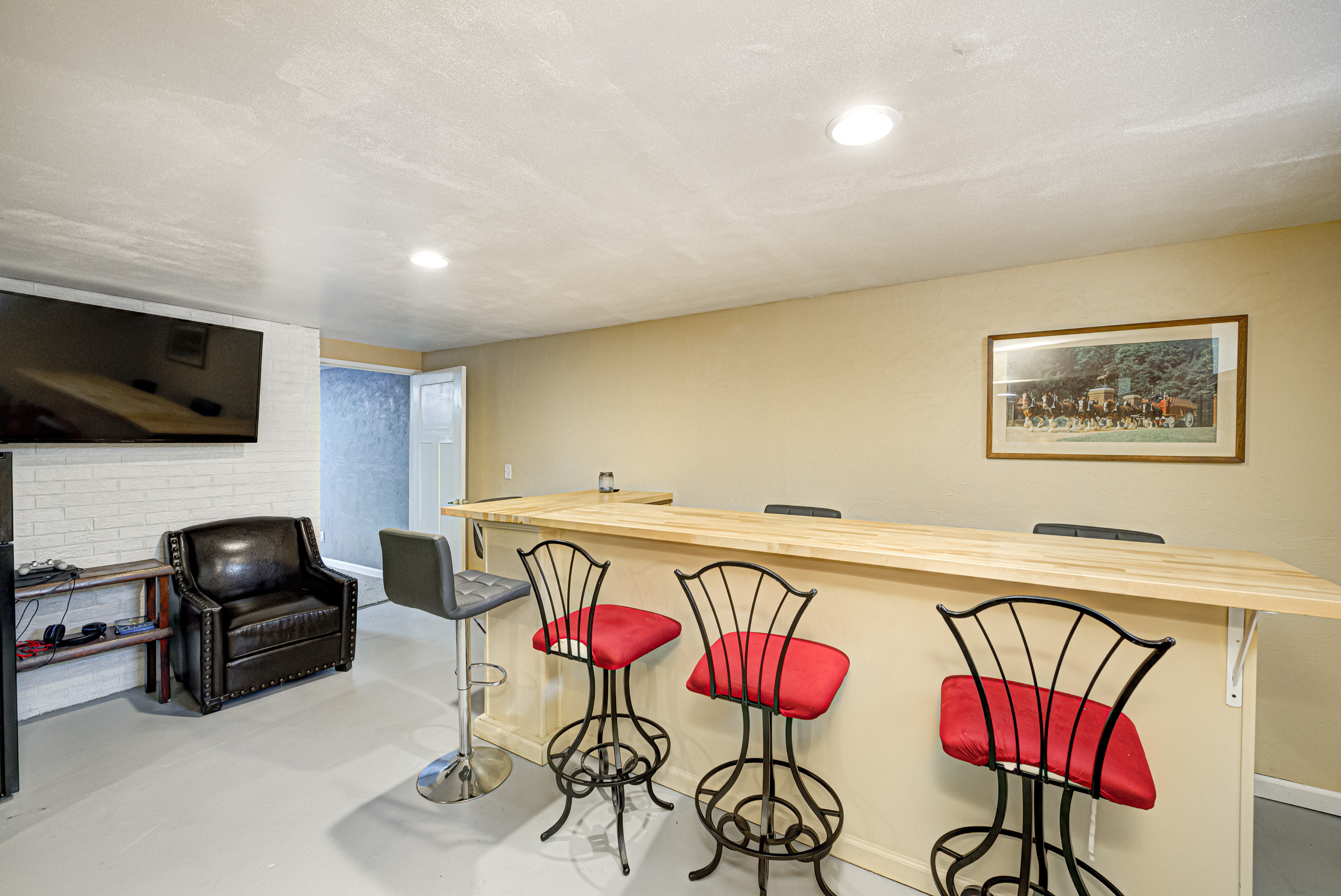 1333 N Nursery Road