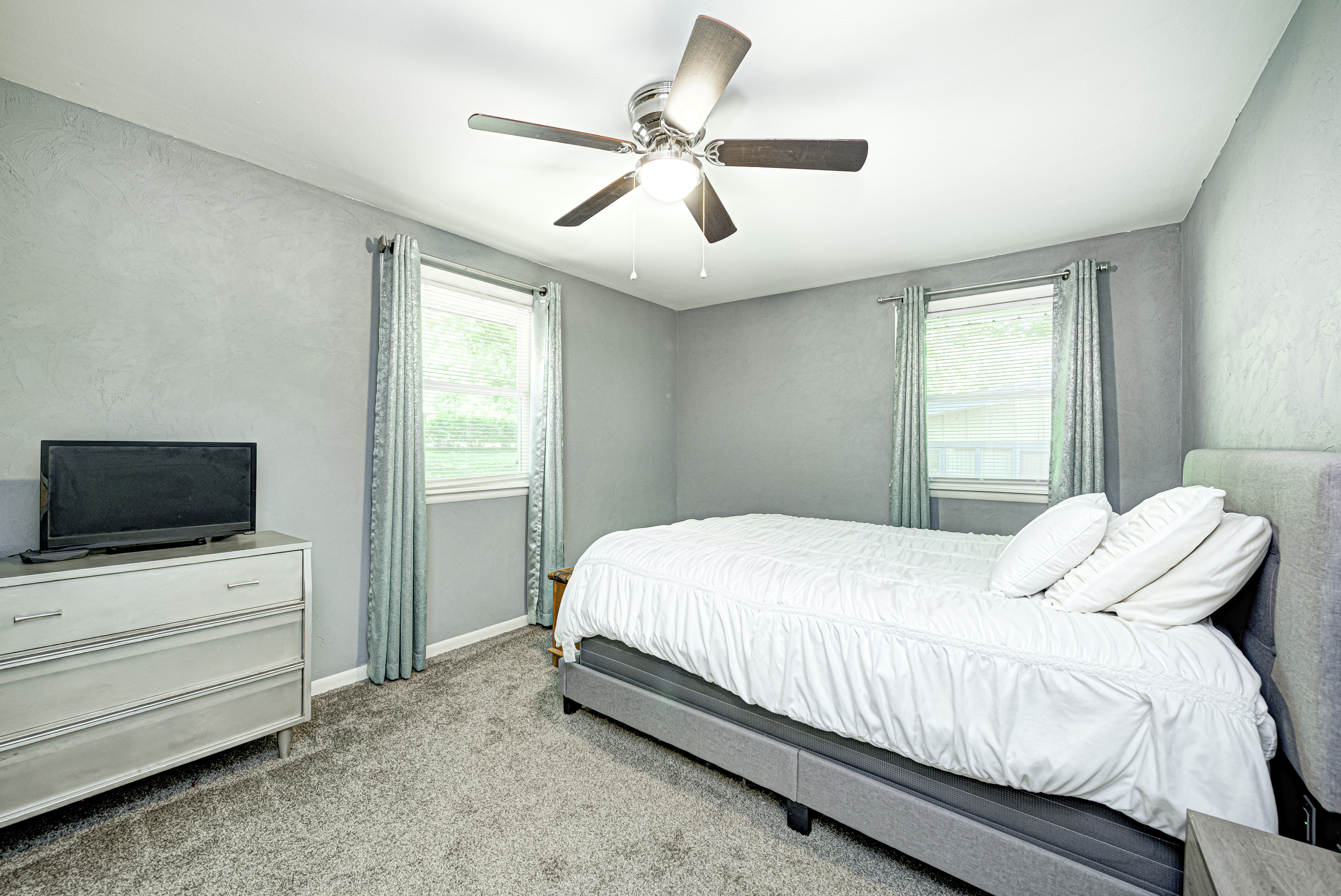1333 N Nursery Road