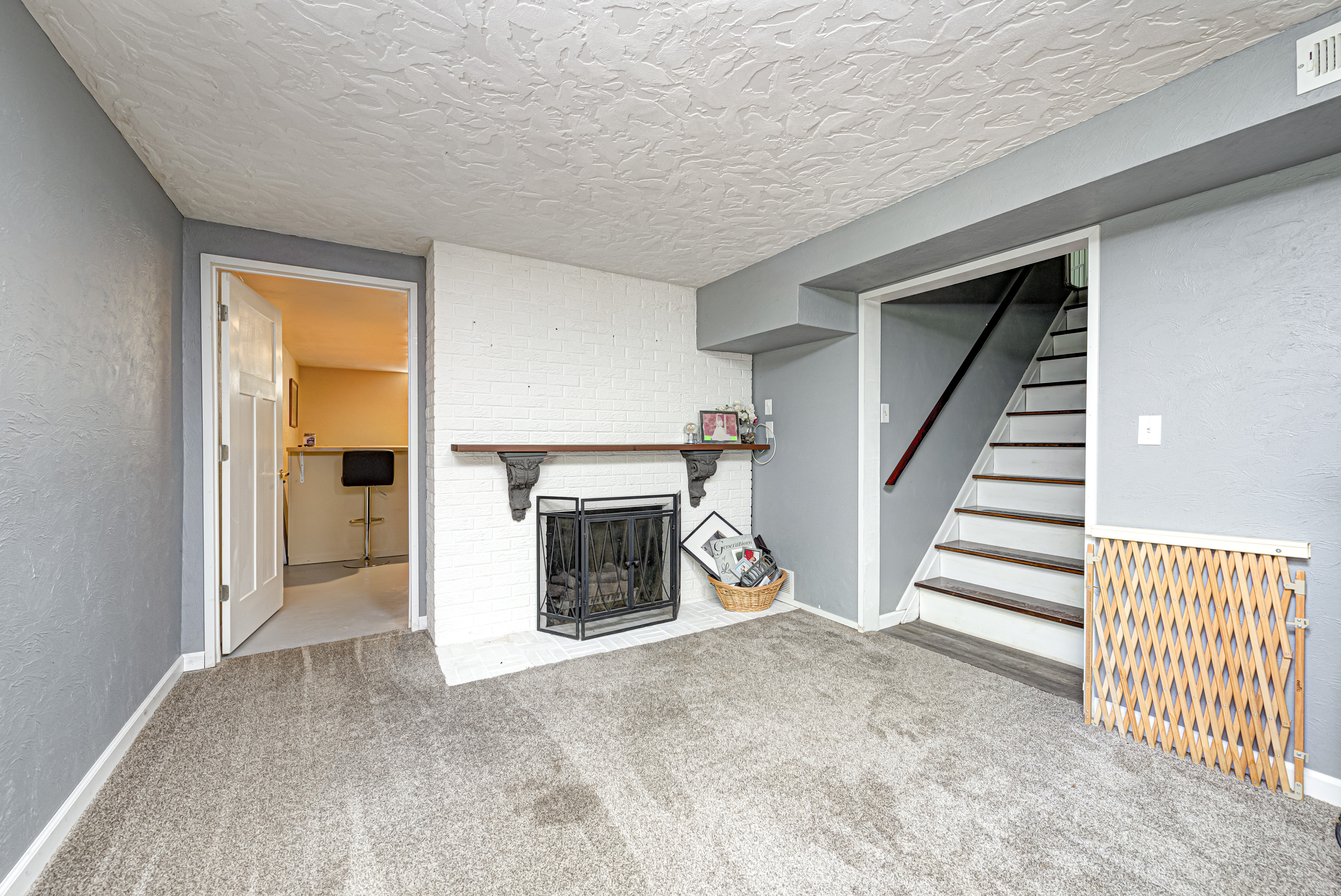 1333 N Nursery Road