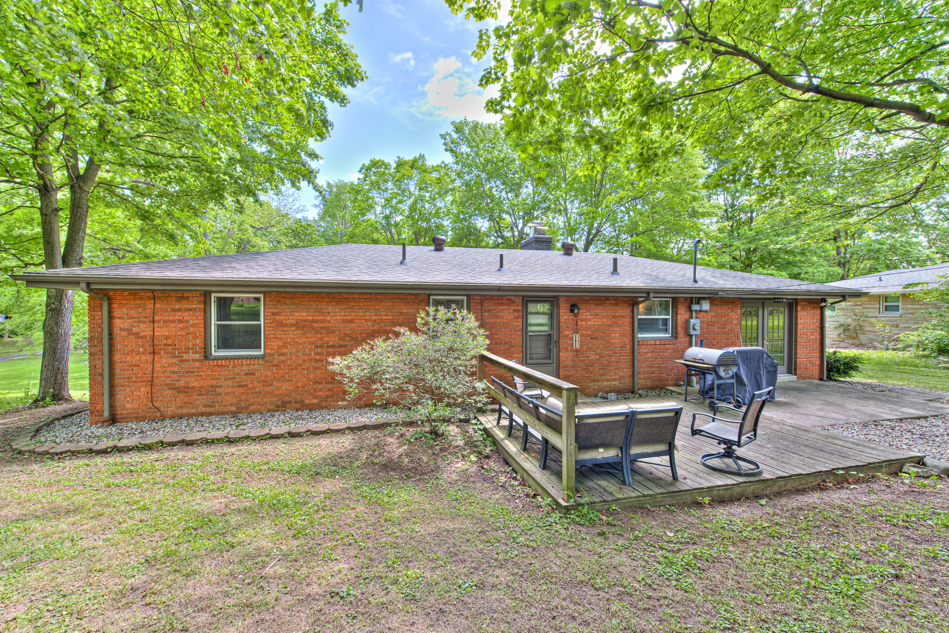 1333 N Nursery Road