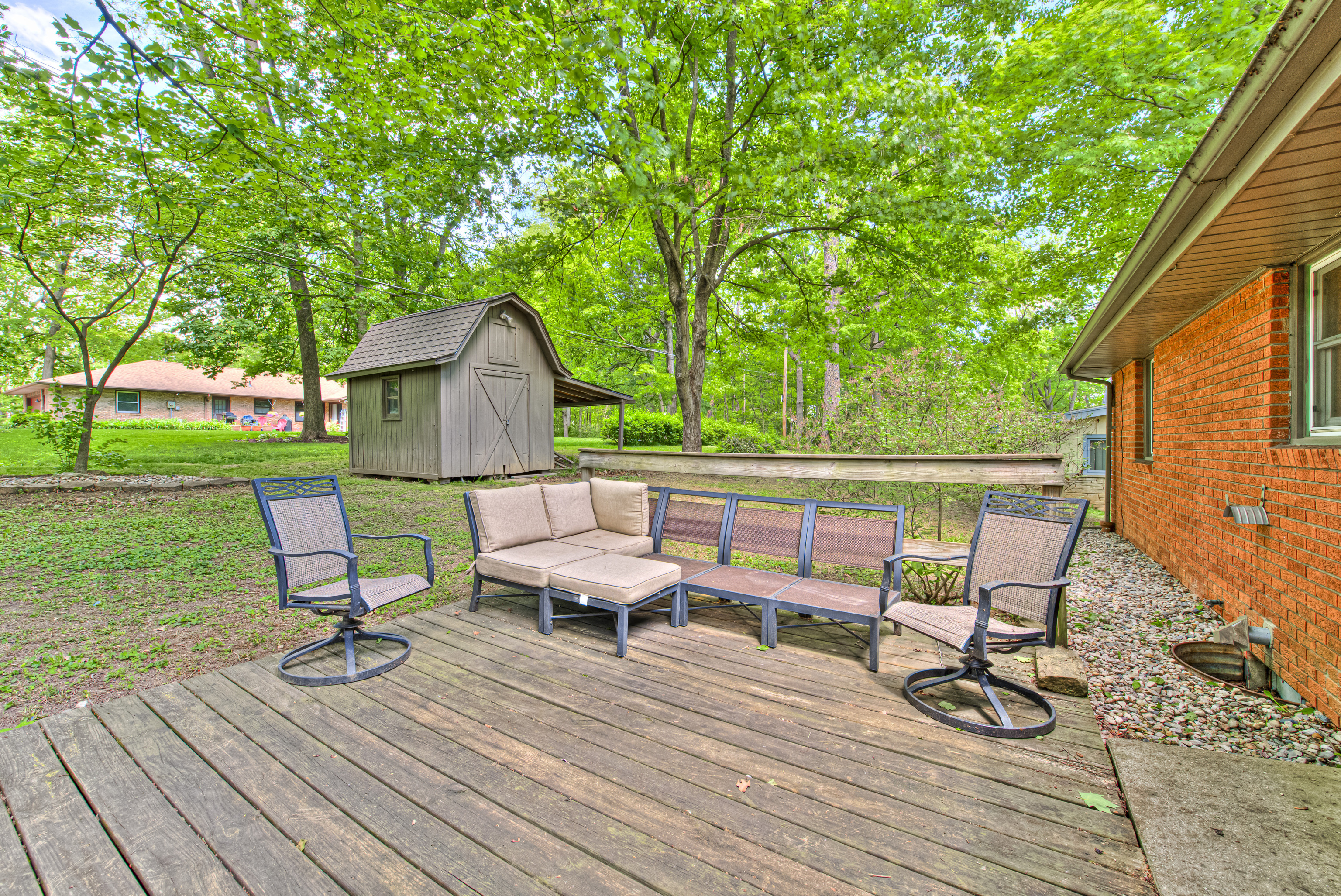 1333 N Nursery Road