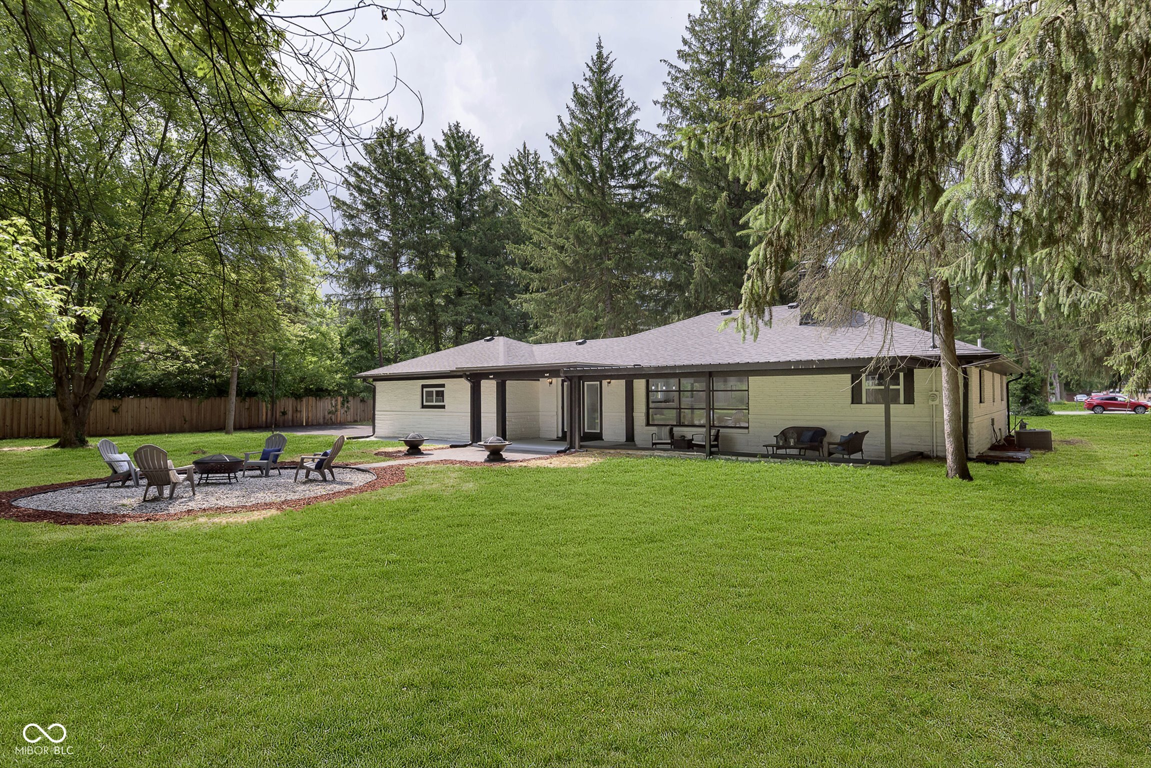 1350 Kessler Blvd W Drive