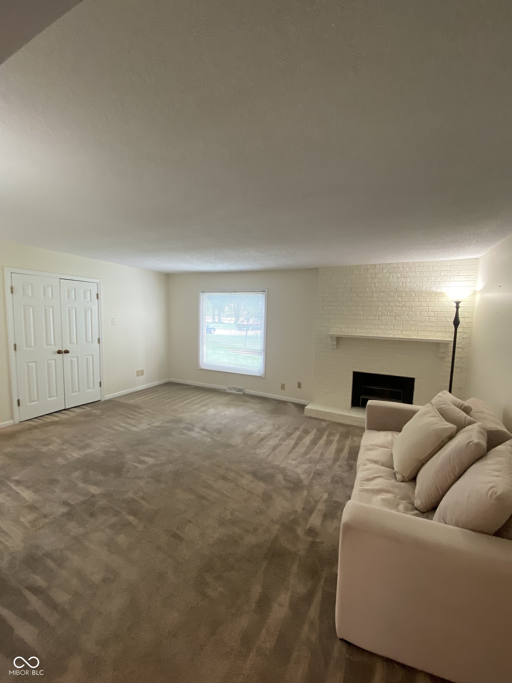 2824 Lake Forest Drive