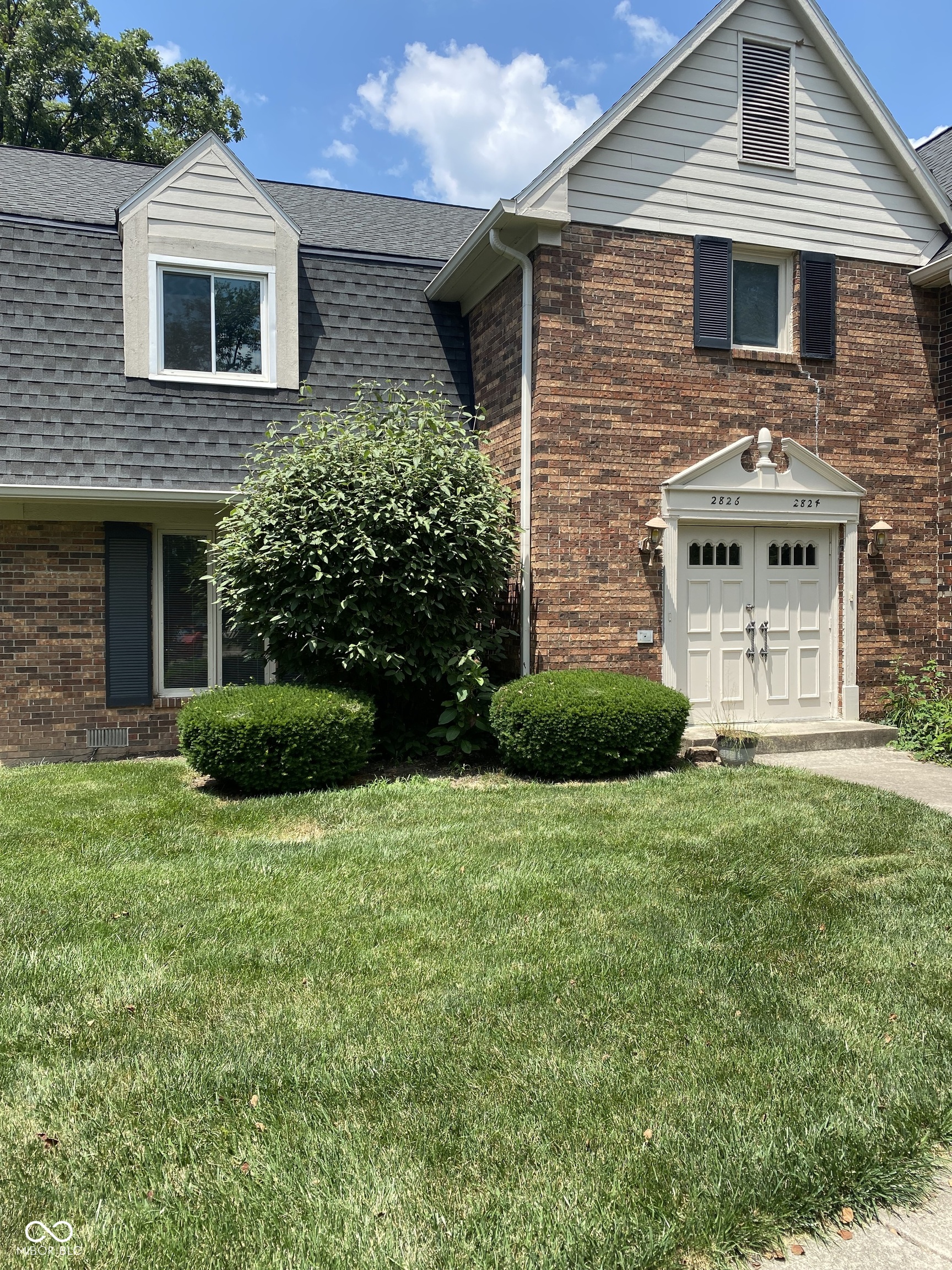 2824 Lake Forest Drive