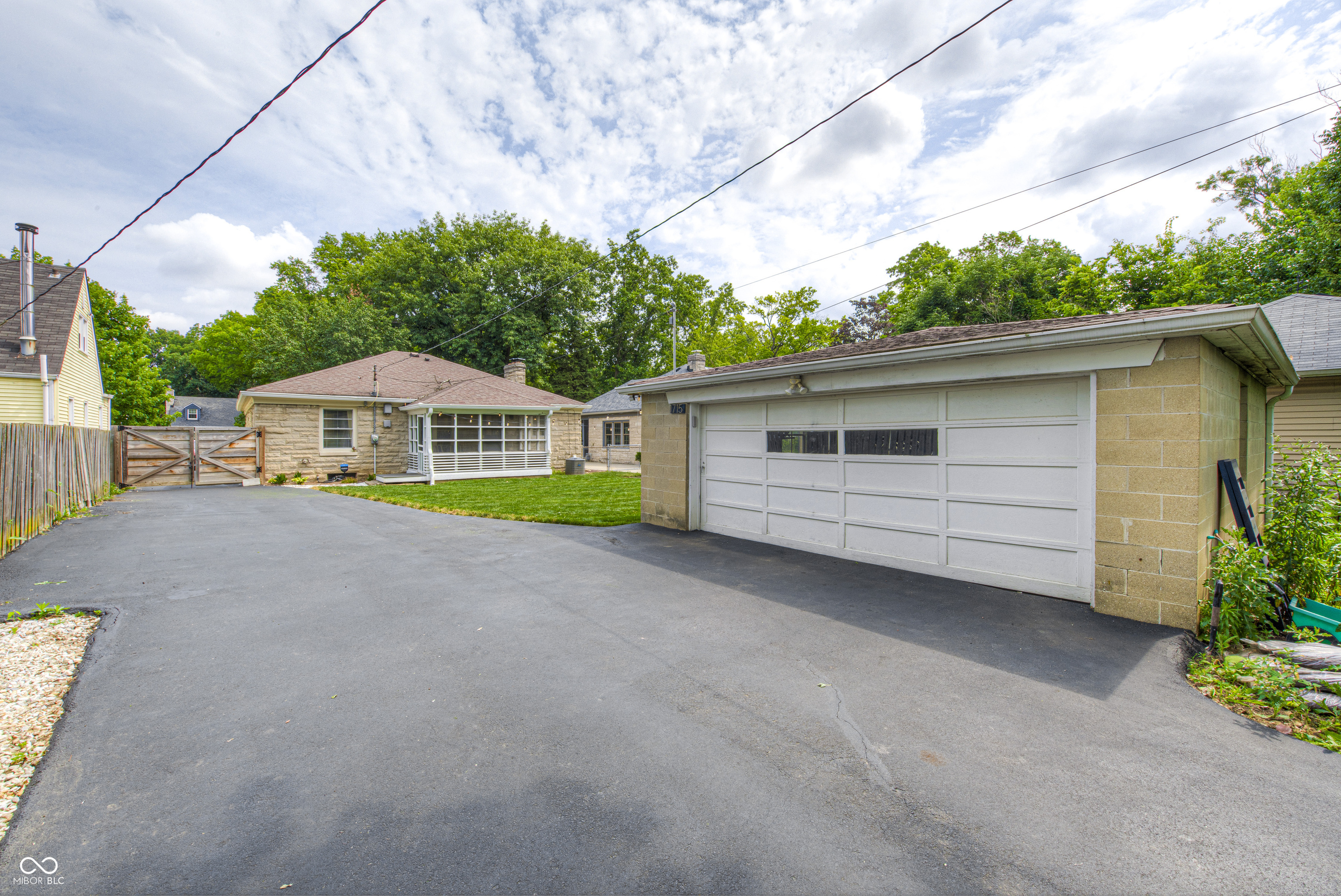1715 Kessler Blvd E Drive