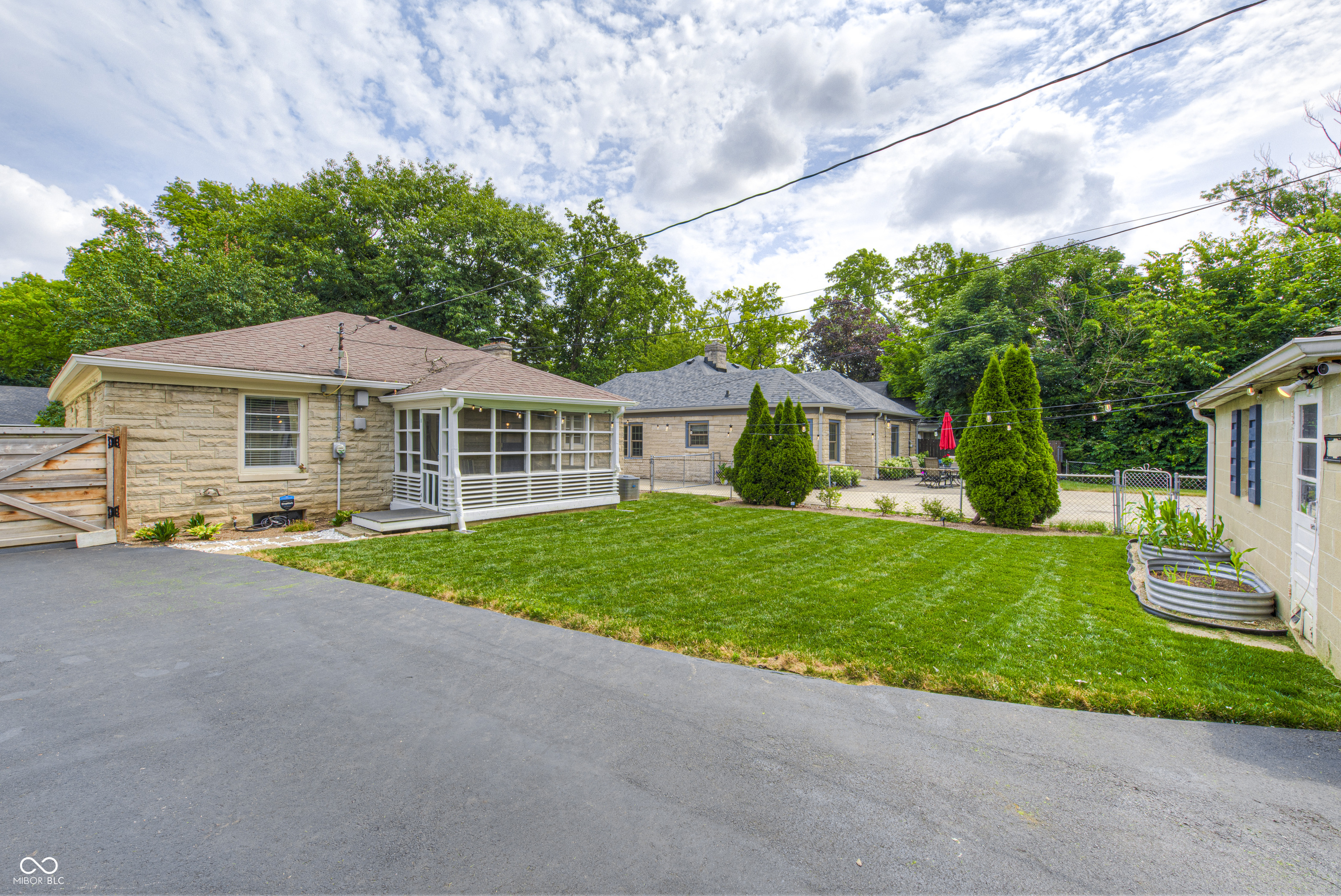 1715 Kessler Blvd E Drive