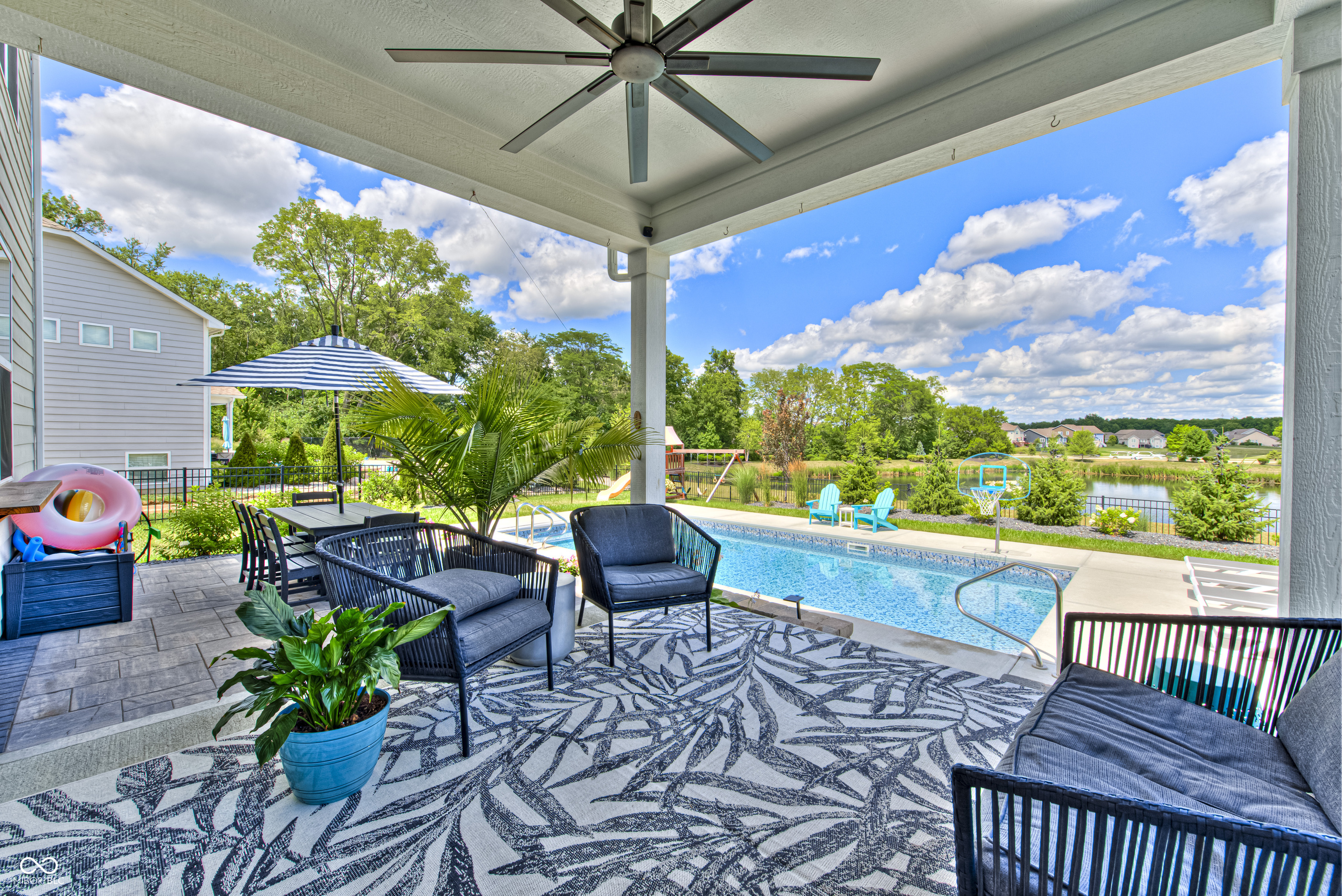 5694 Pecan Court