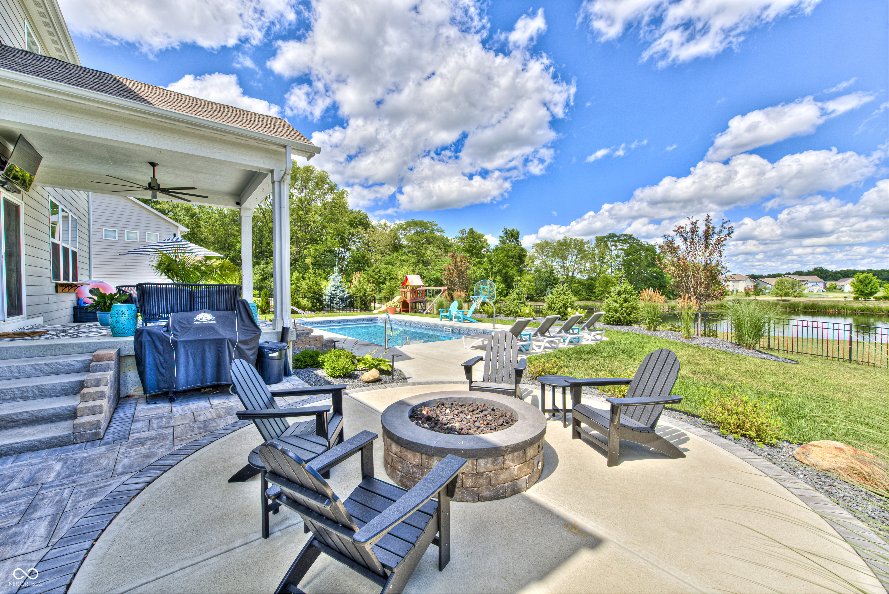 5694 Pecan Court