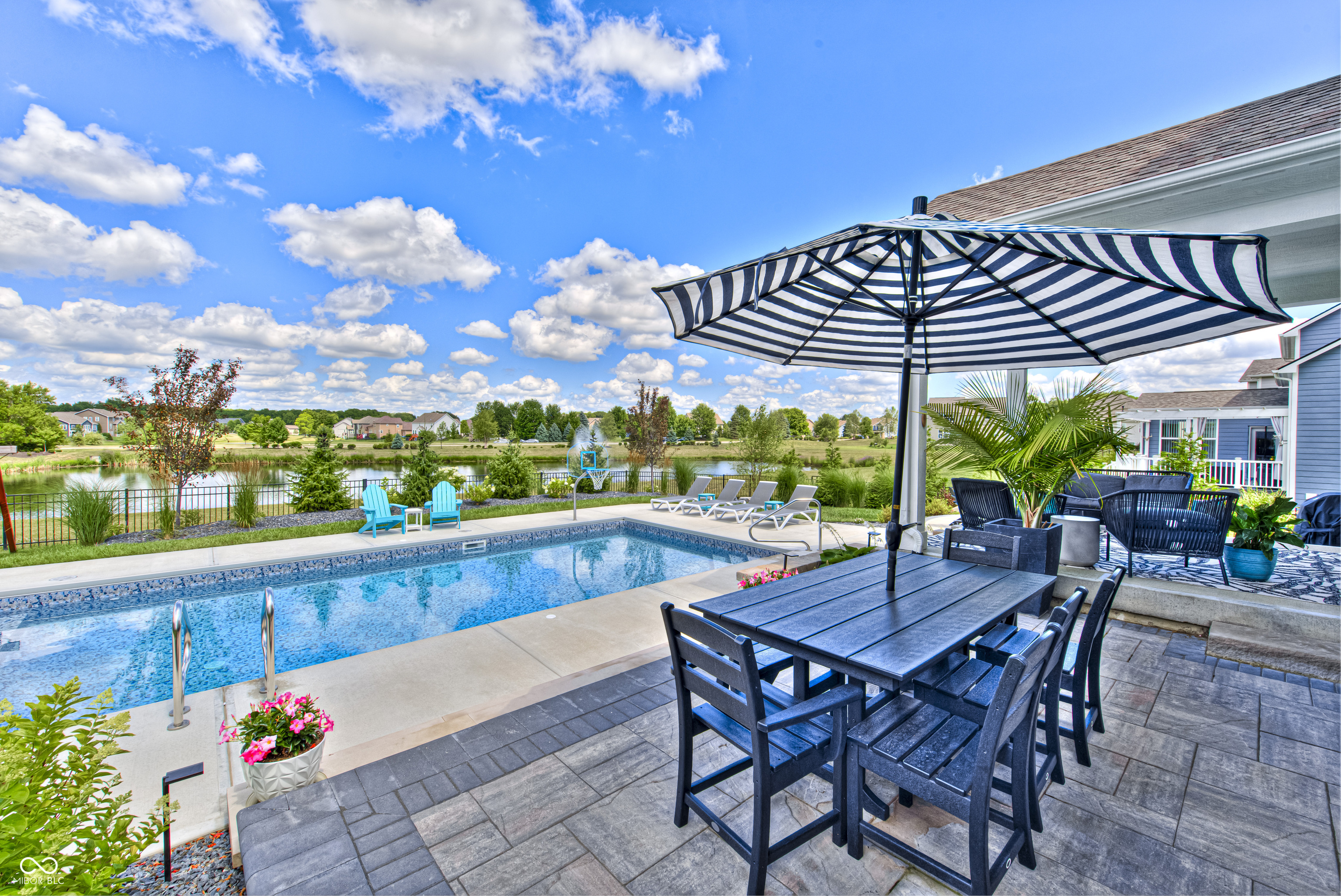 5694 Pecan Court