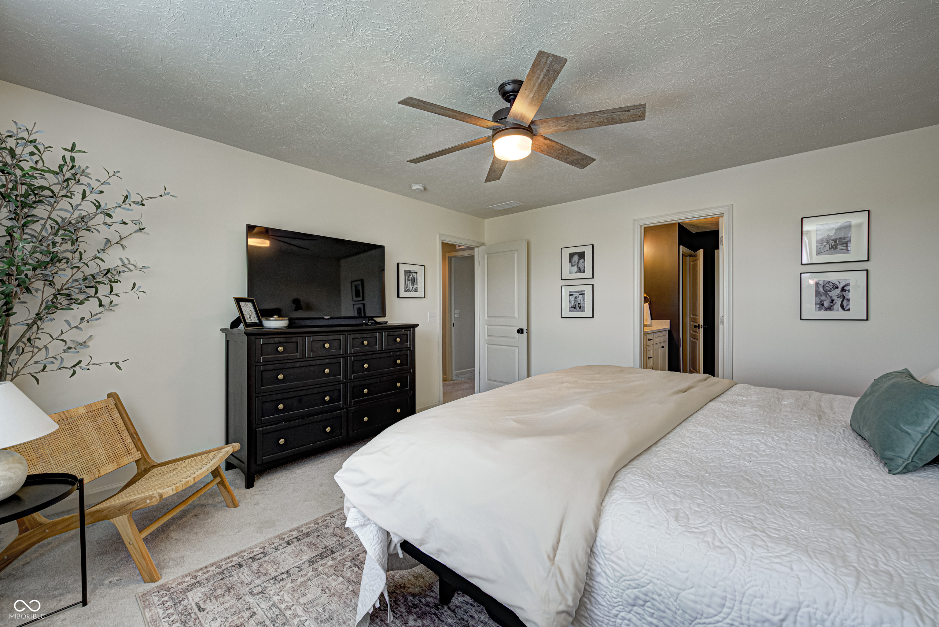 5694 Pecan Court
