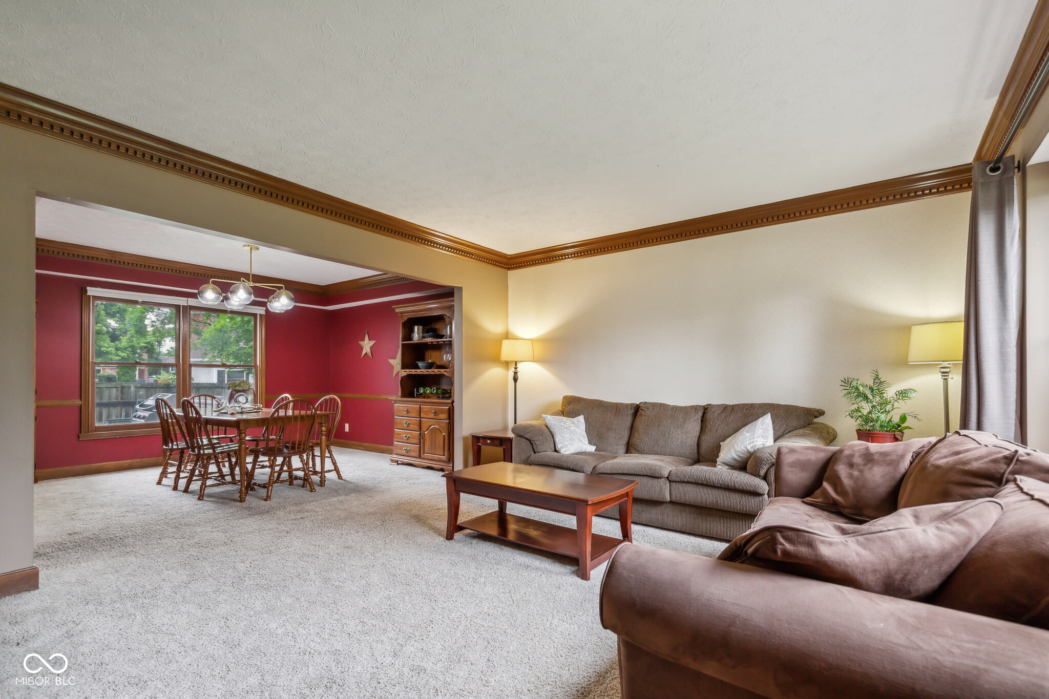803 Meadow Crescent