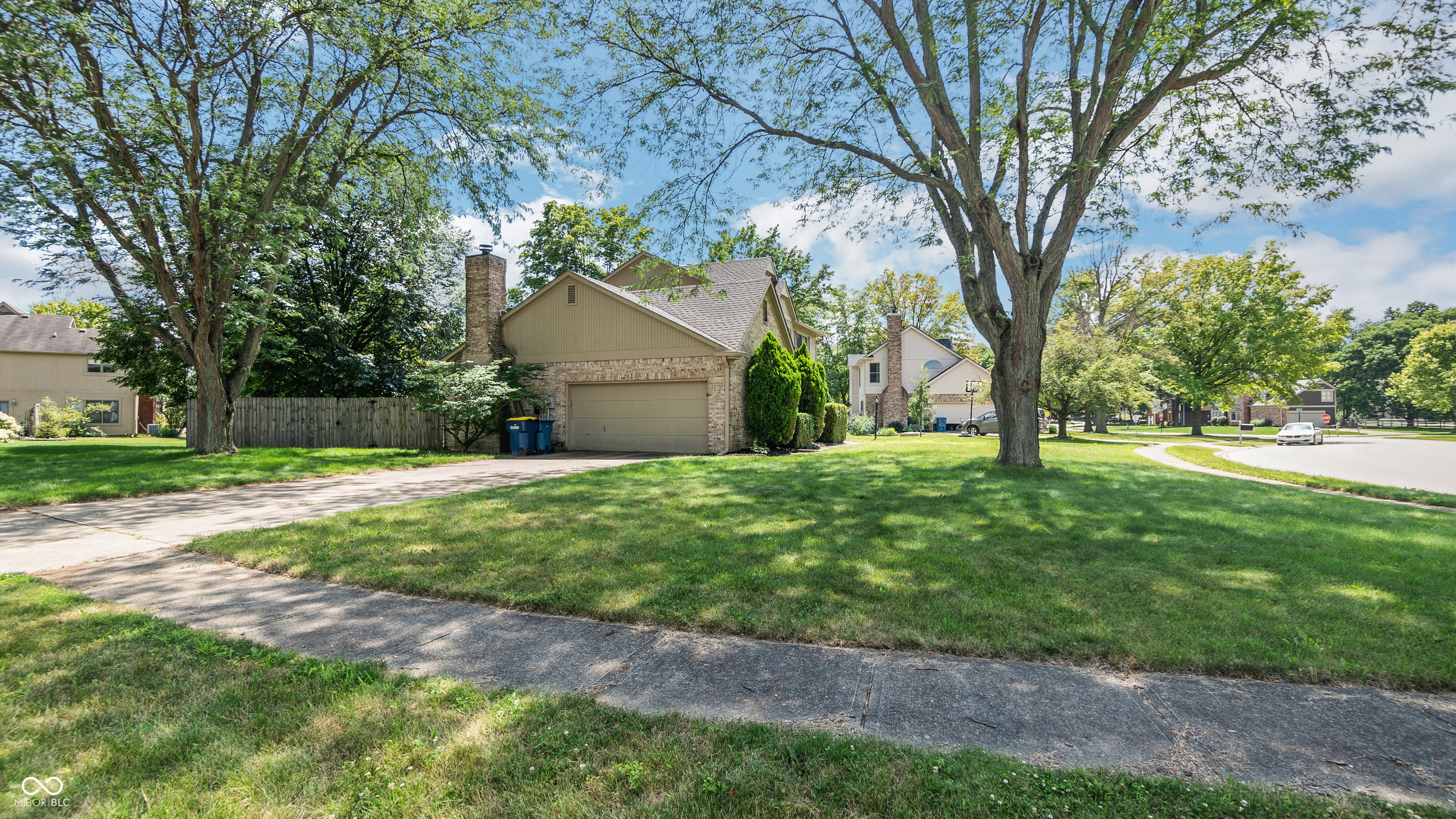 803 Meadow Crescent