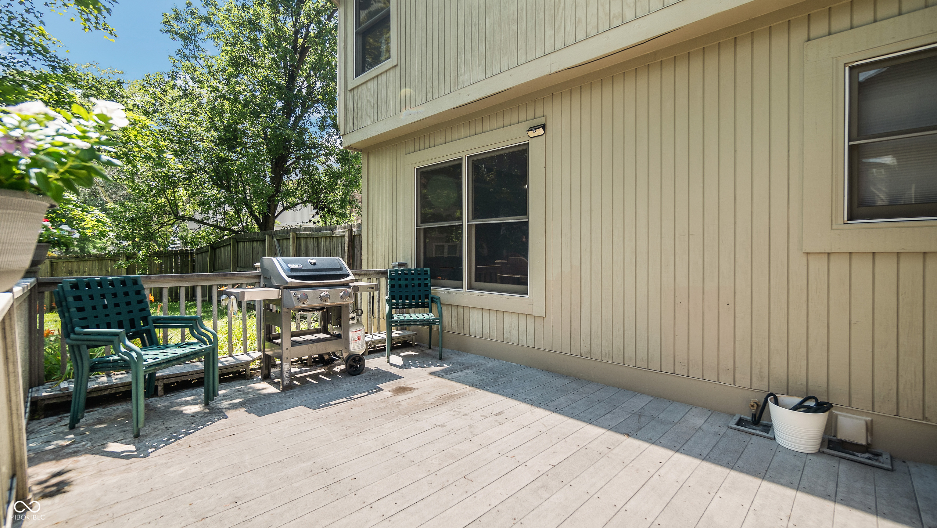 803 Meadow Crescent