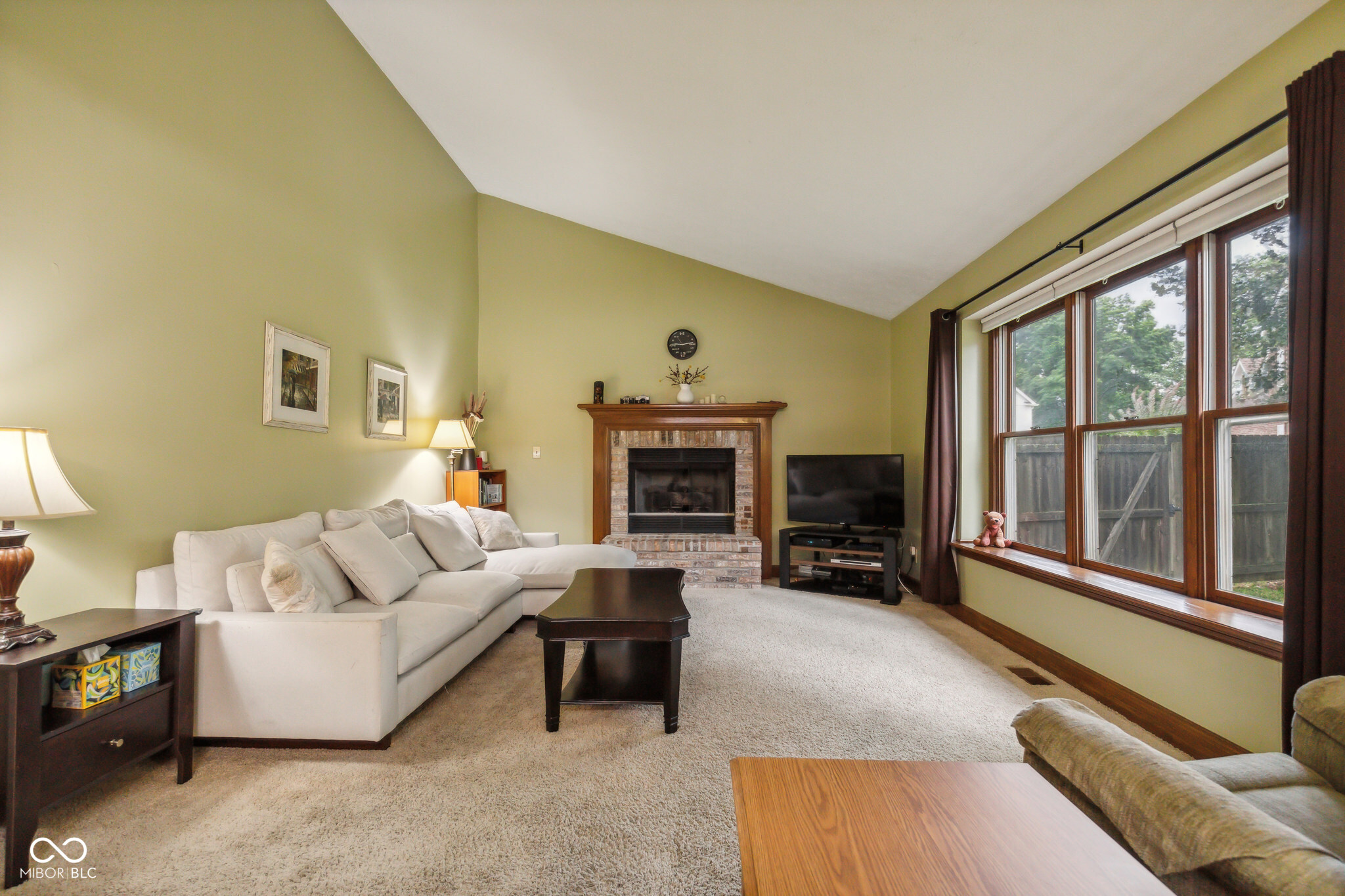 803 Meadow Crescent