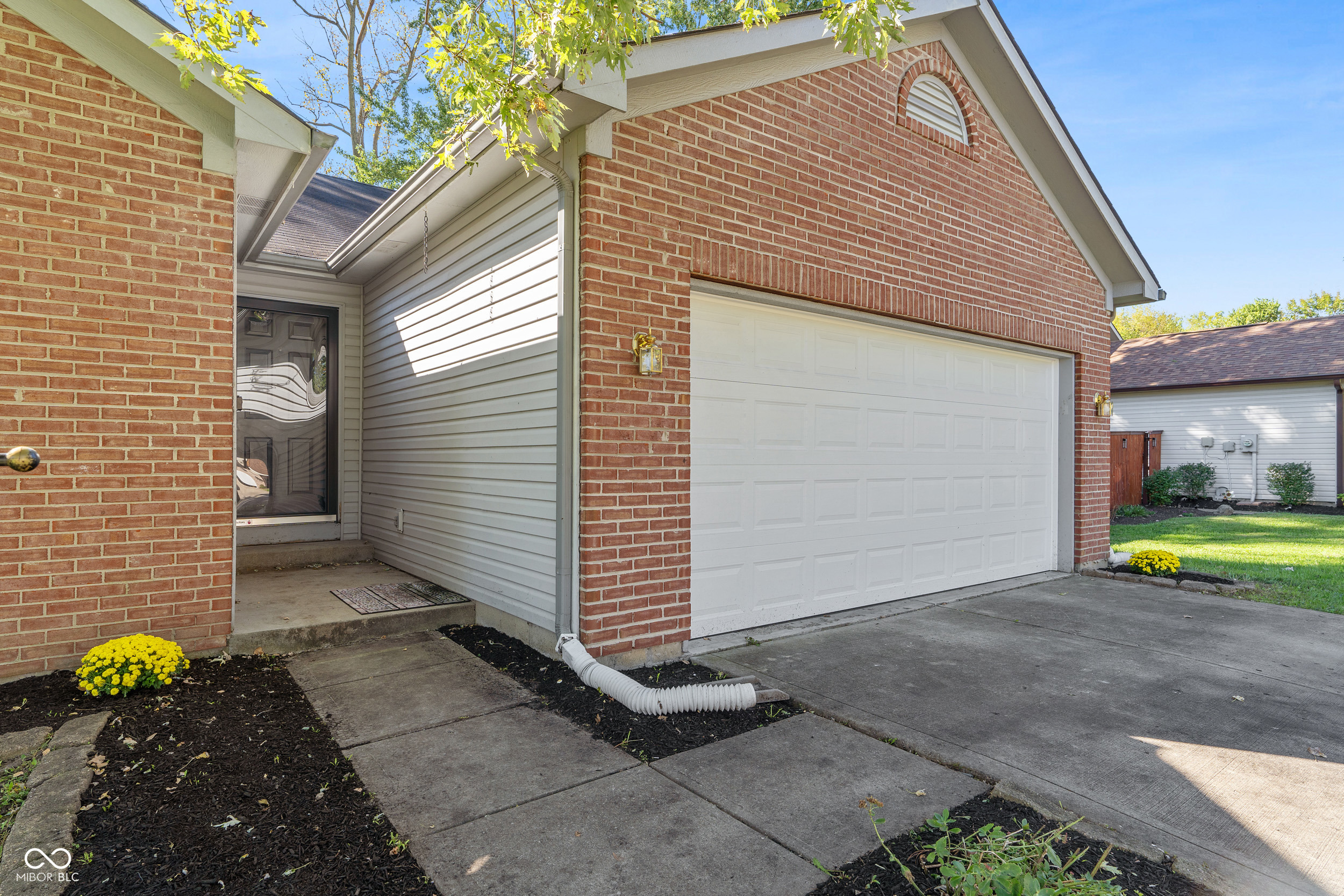 2033 W 65th Street