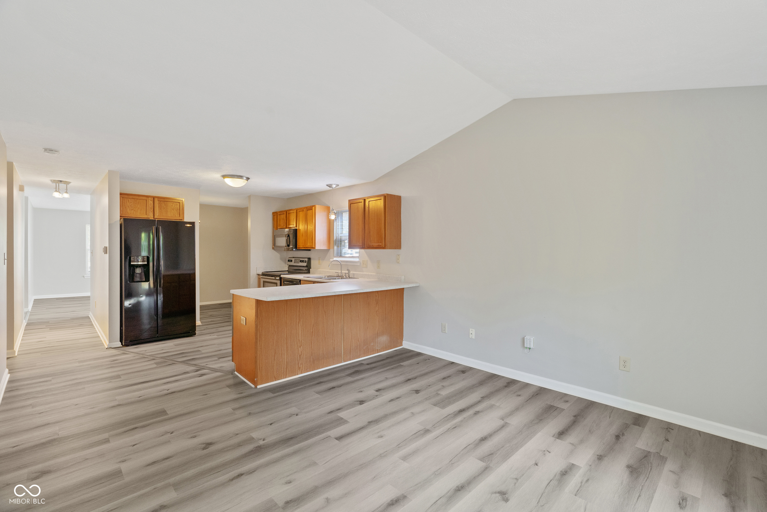 2033 W 65th Street