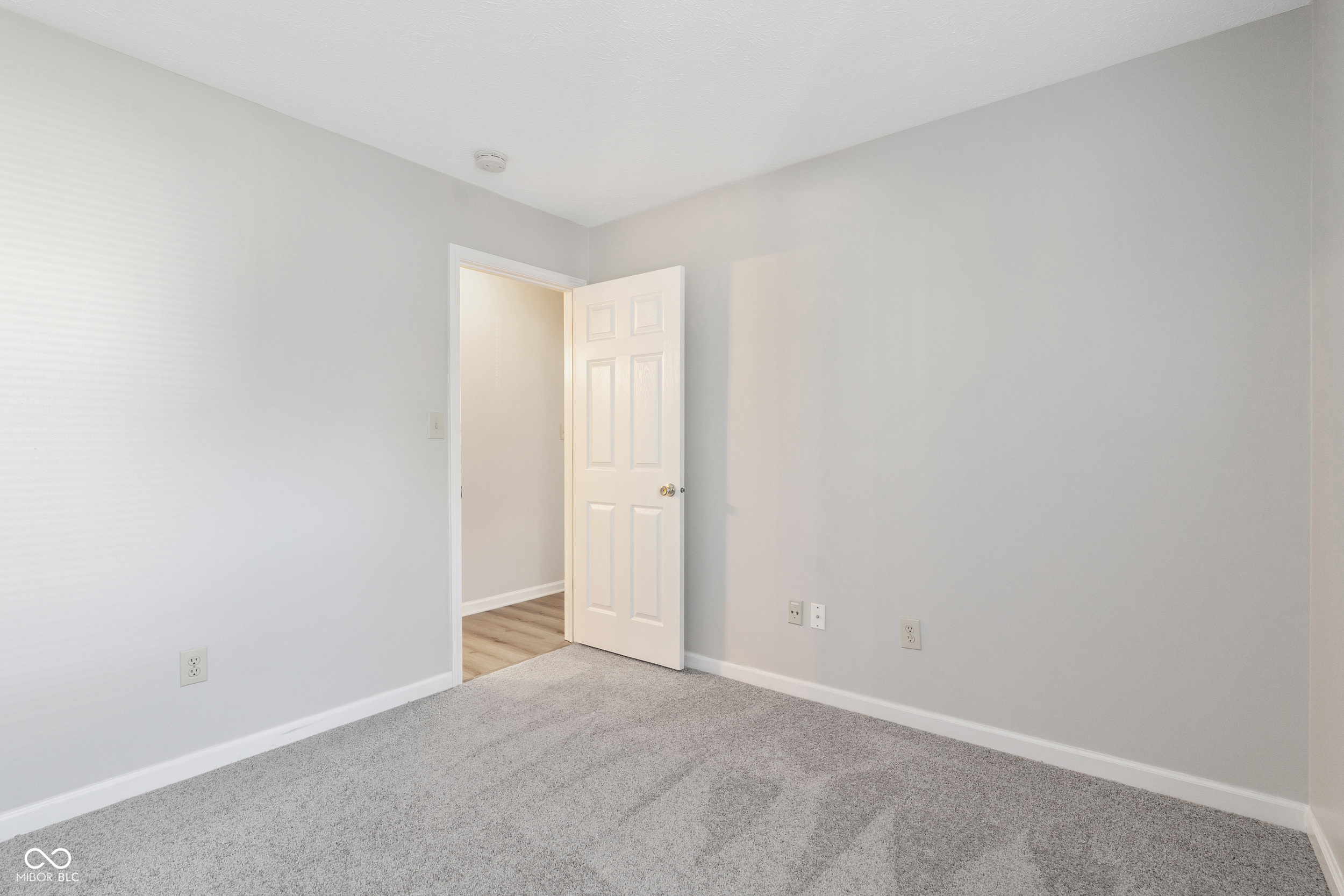 2033 W 65th Street