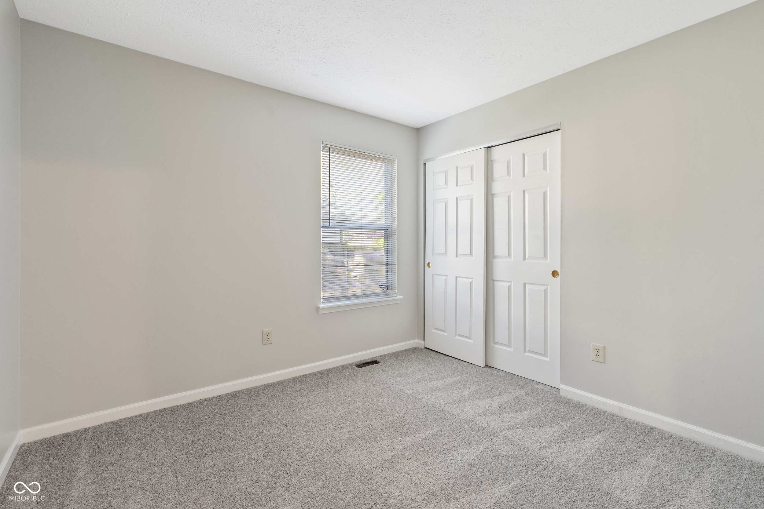 2033 W 65th Street