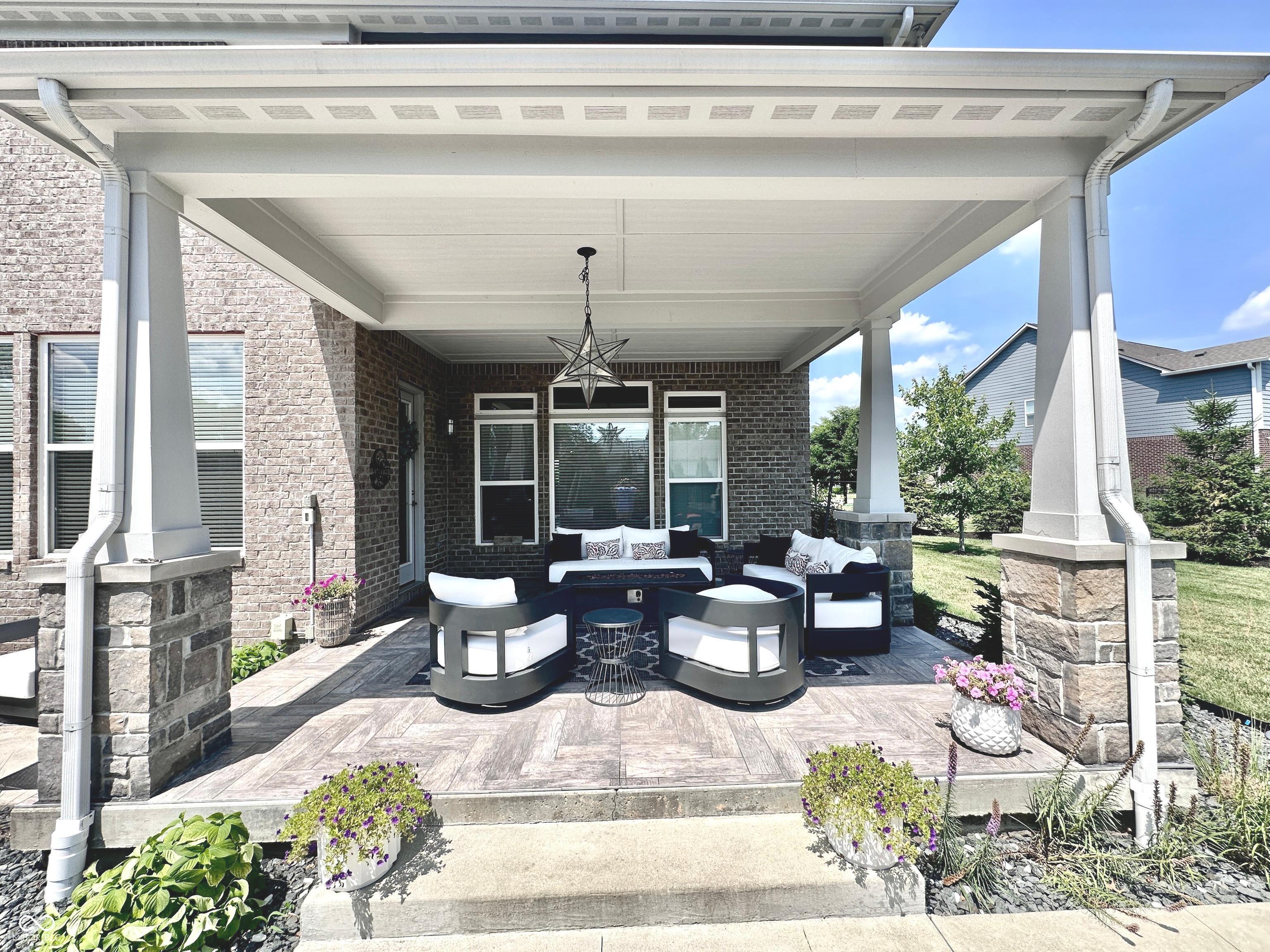 7029 Mogul Way