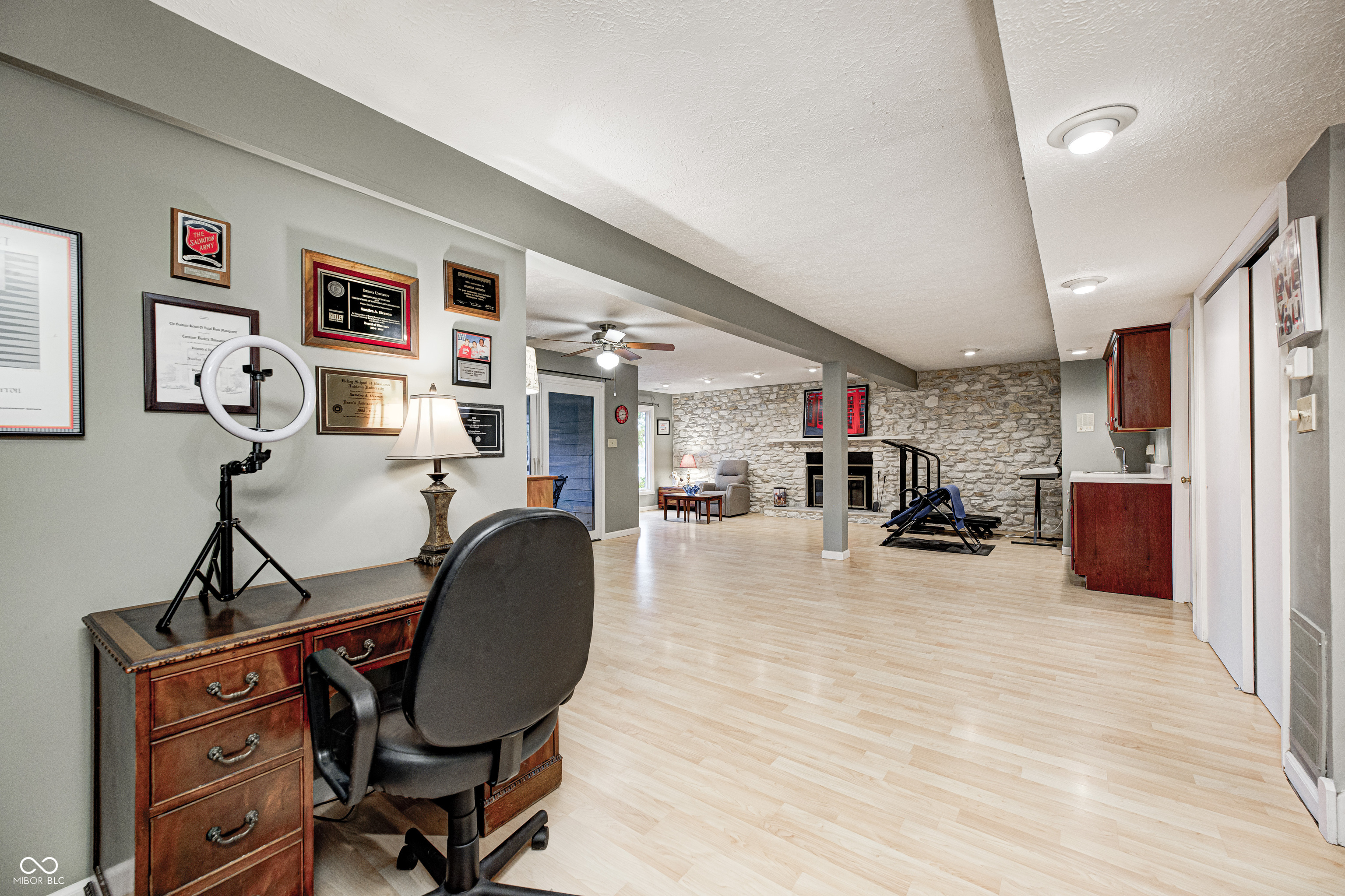3305 Bay Point Drive