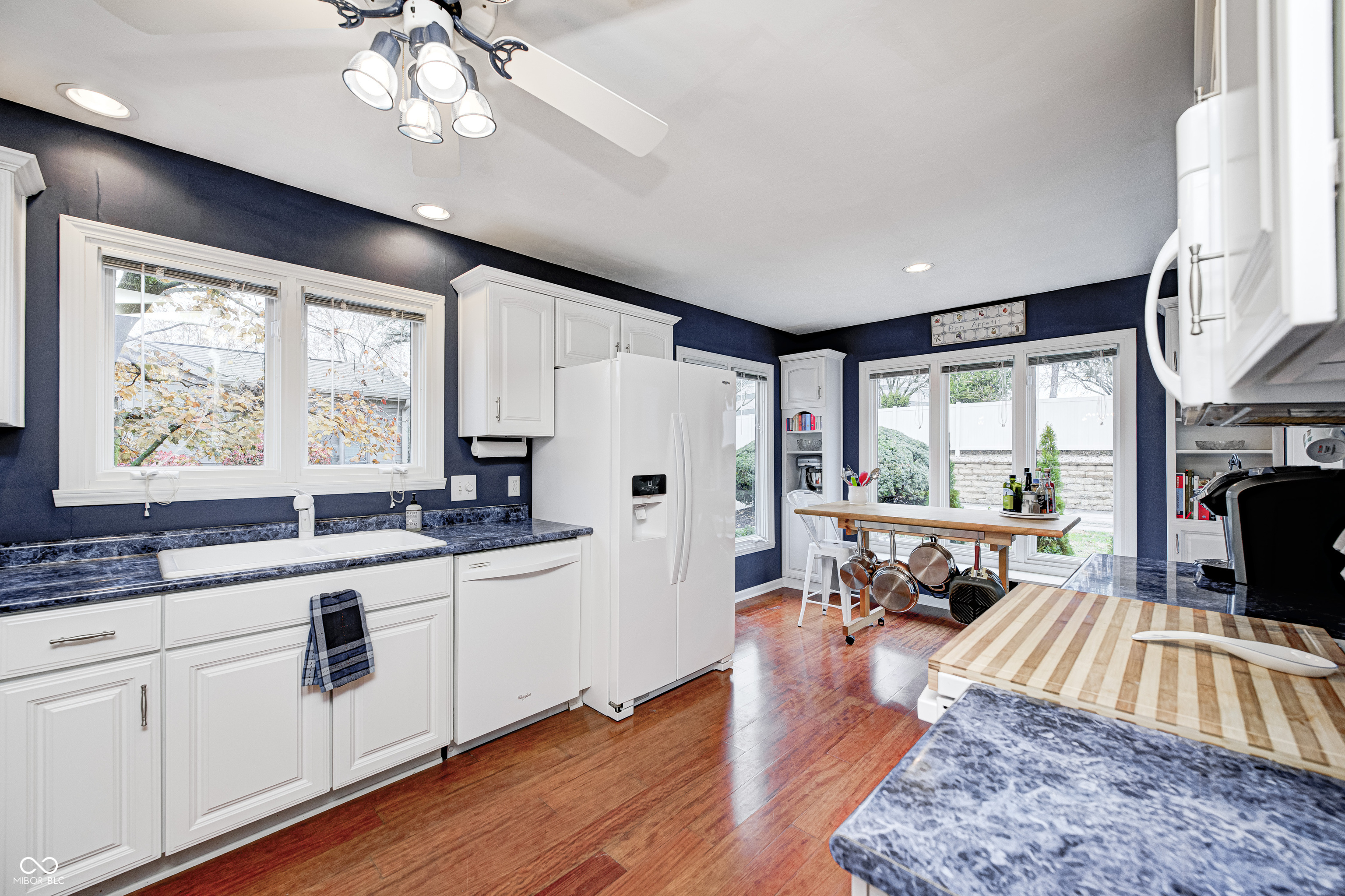3305 Bay Point Drive