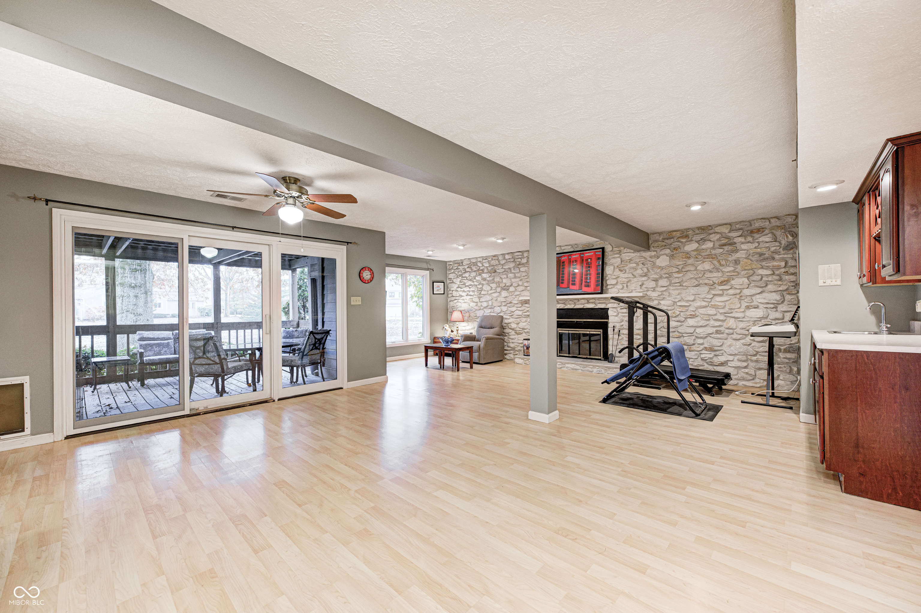 3305 Bay Point Drive