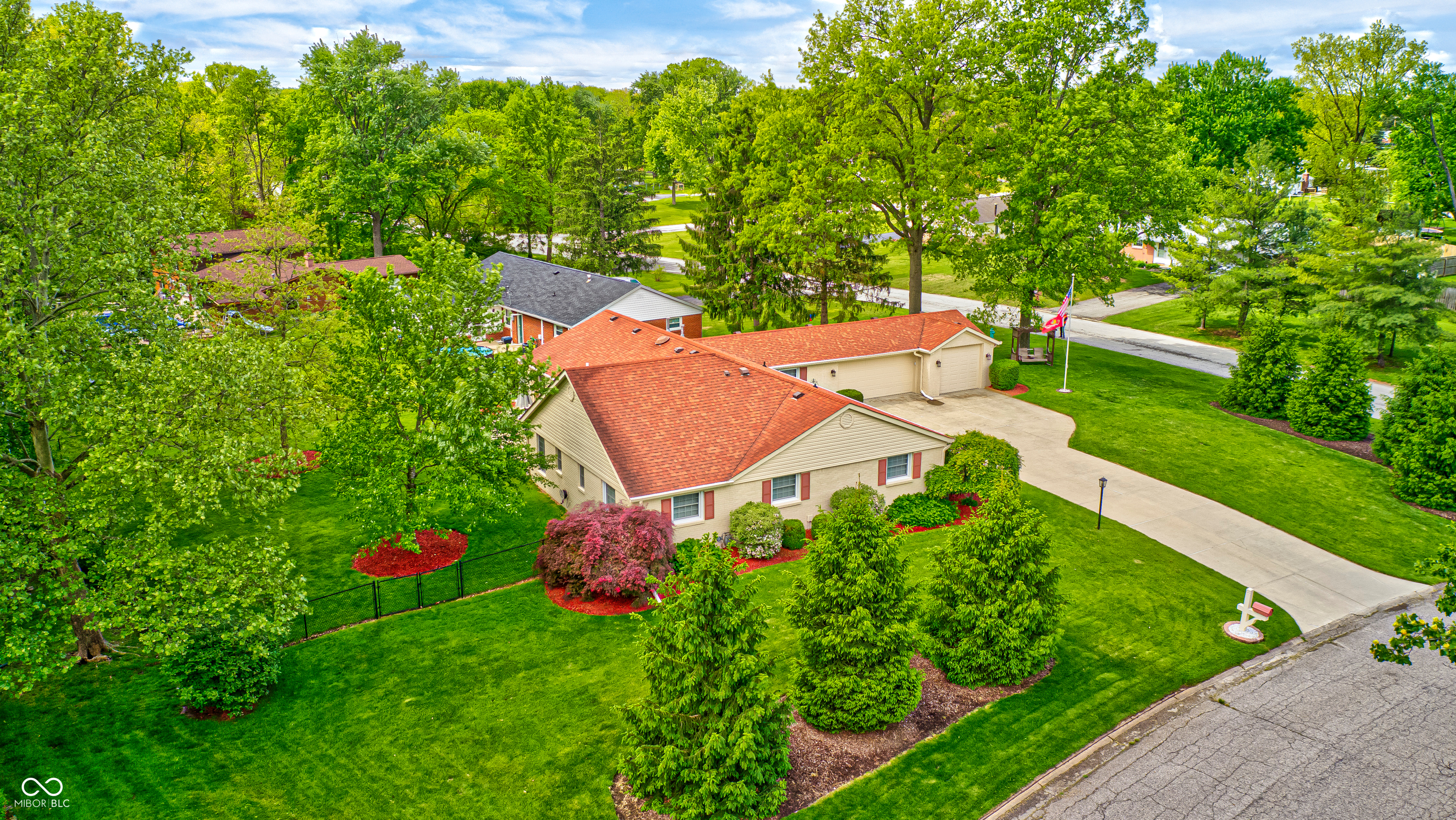 8005 Hilltop Lane