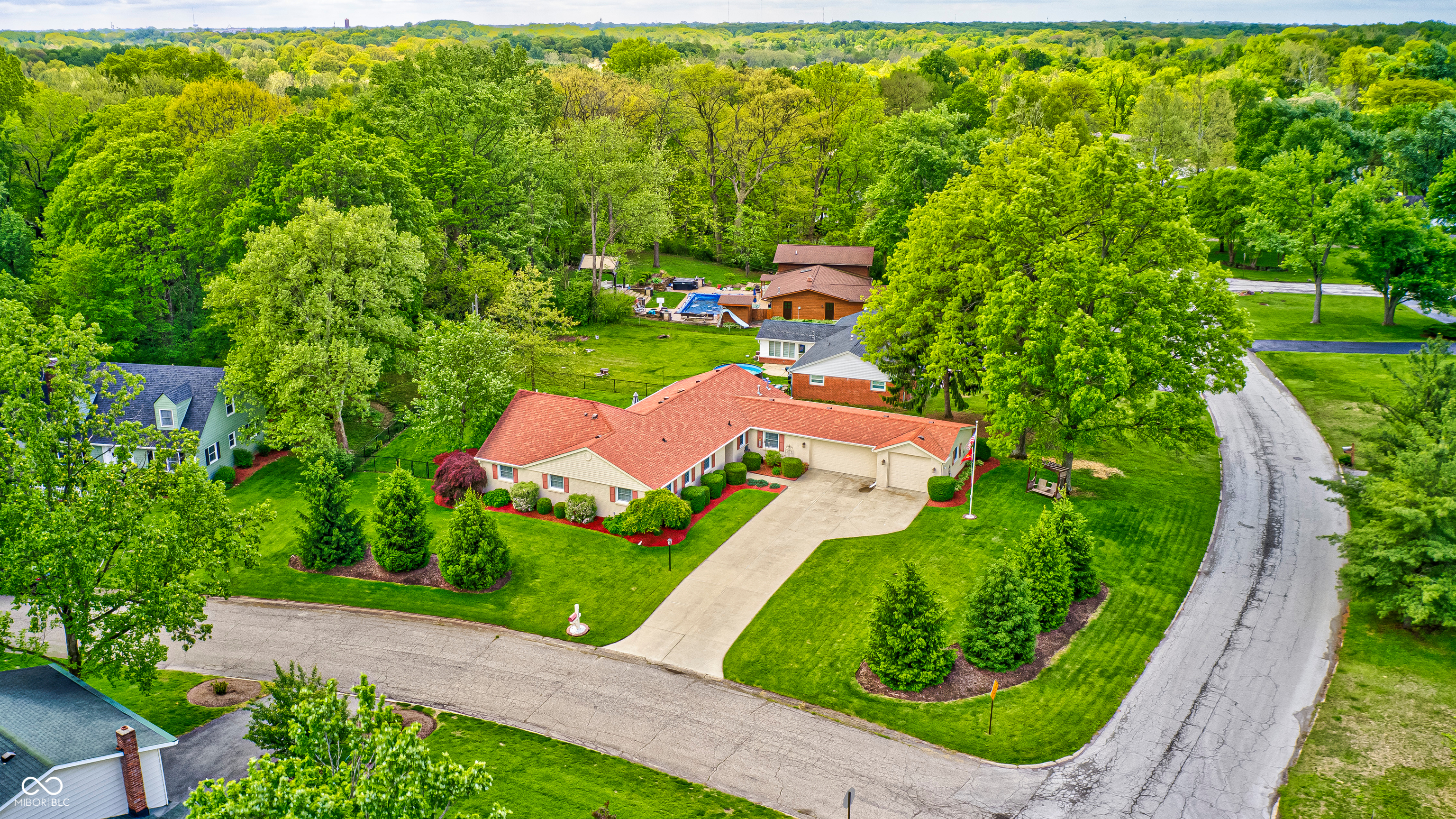 8005 Hilltop Lane