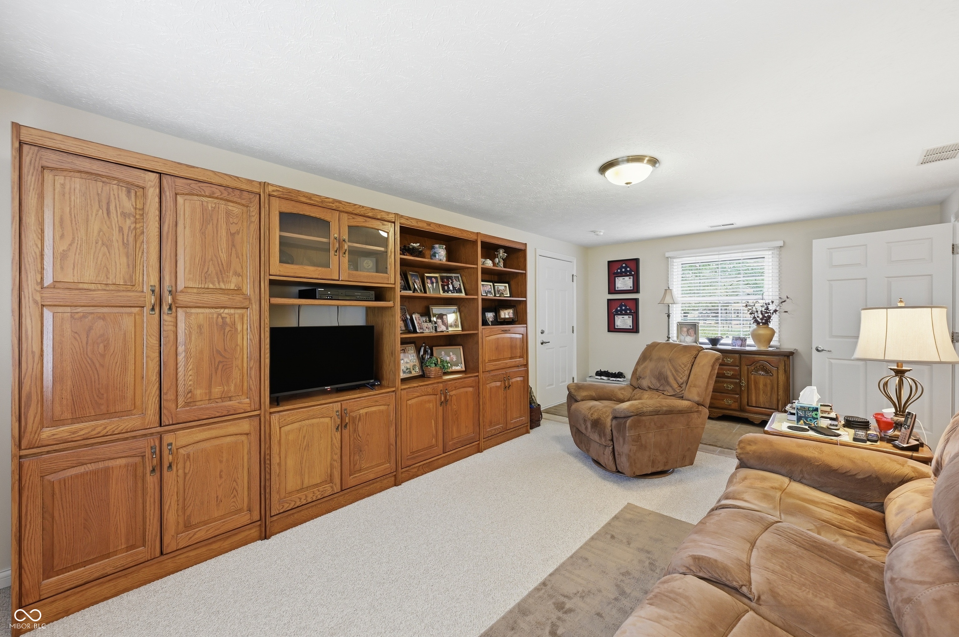 8005 Hilltop Lane